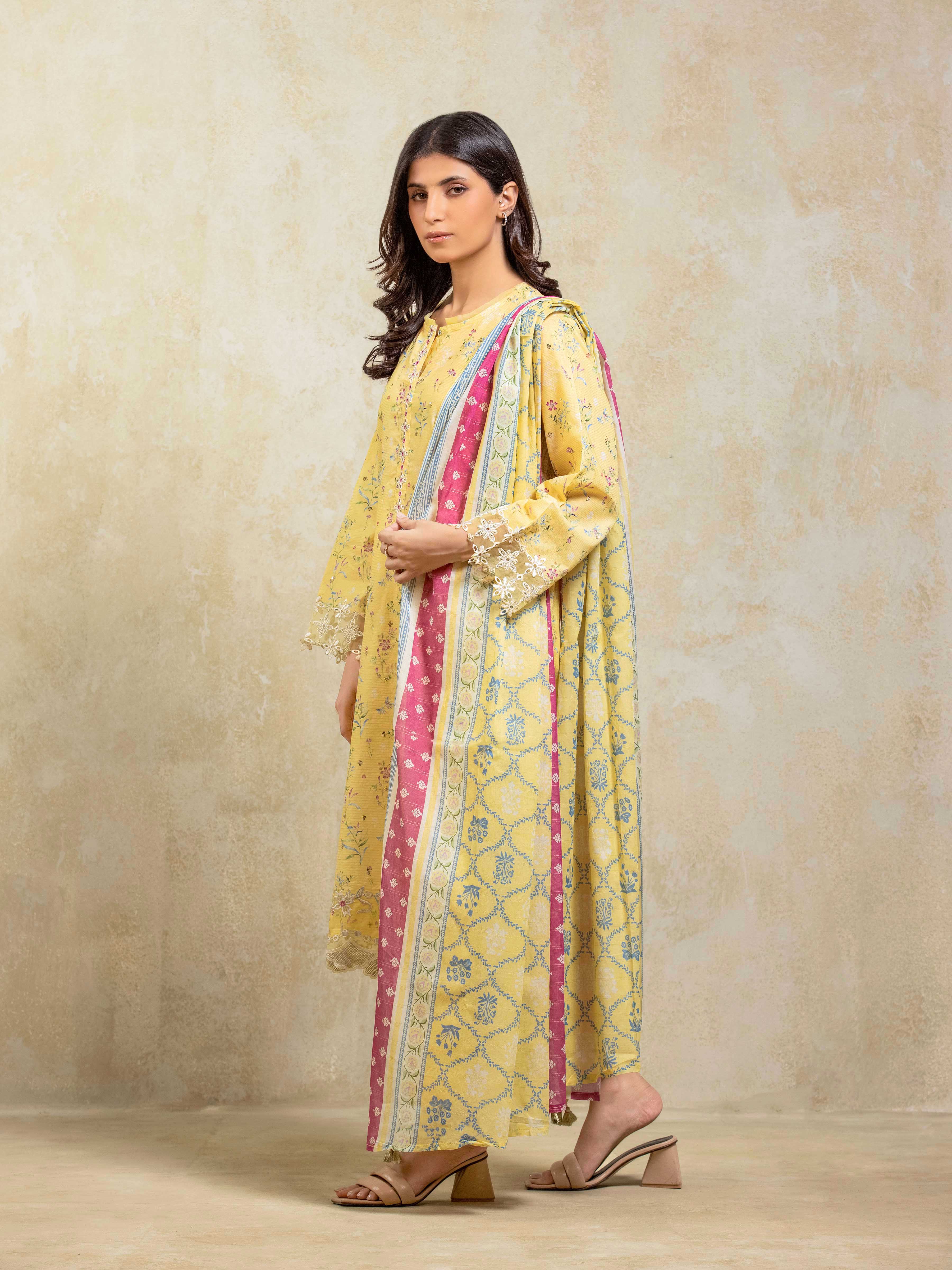 Pret Embroidered Lawn Suit - EWTKE5-82344-3P - Image 5