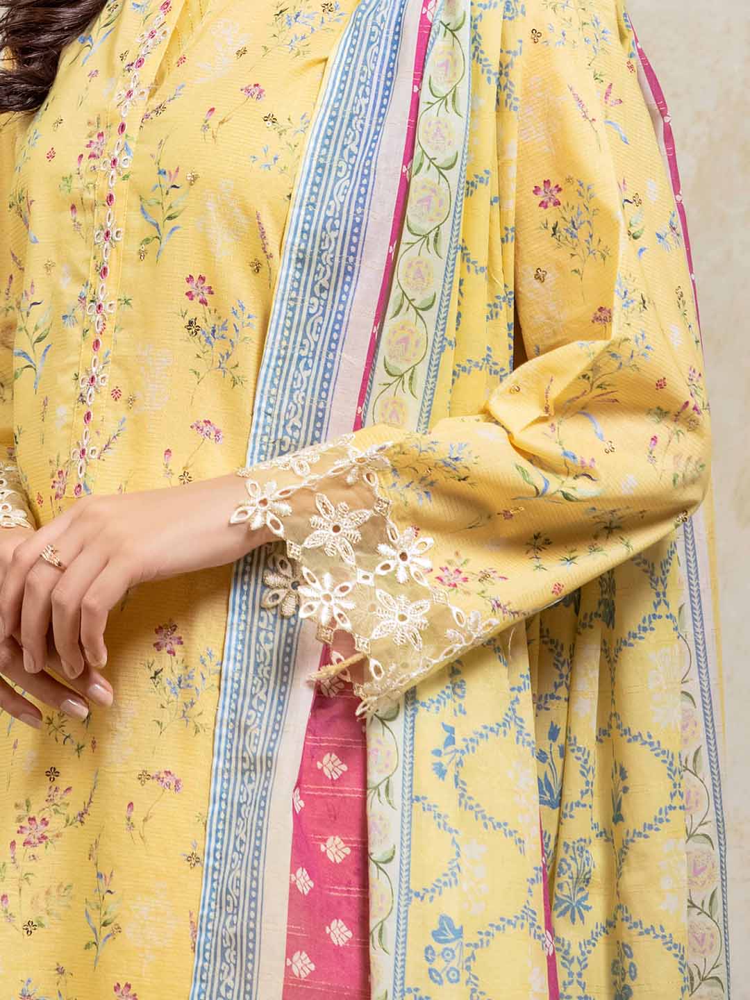 Pret Embroidered Lawn Suit - EWTKE5-82344-3P - Image 6