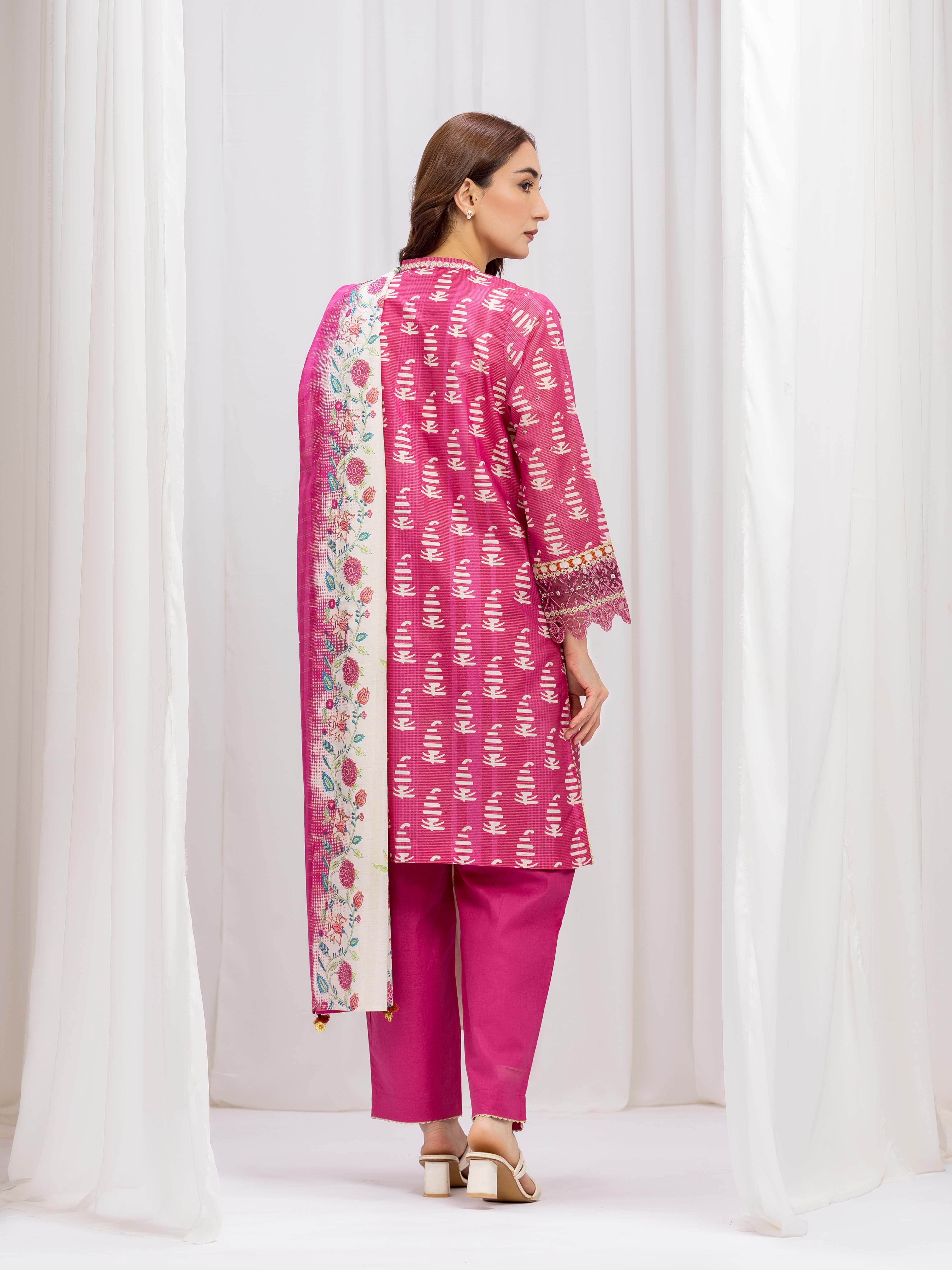 Pret Embroidered Lawn Suit - EWTKE5-82348-3P - Image 6
