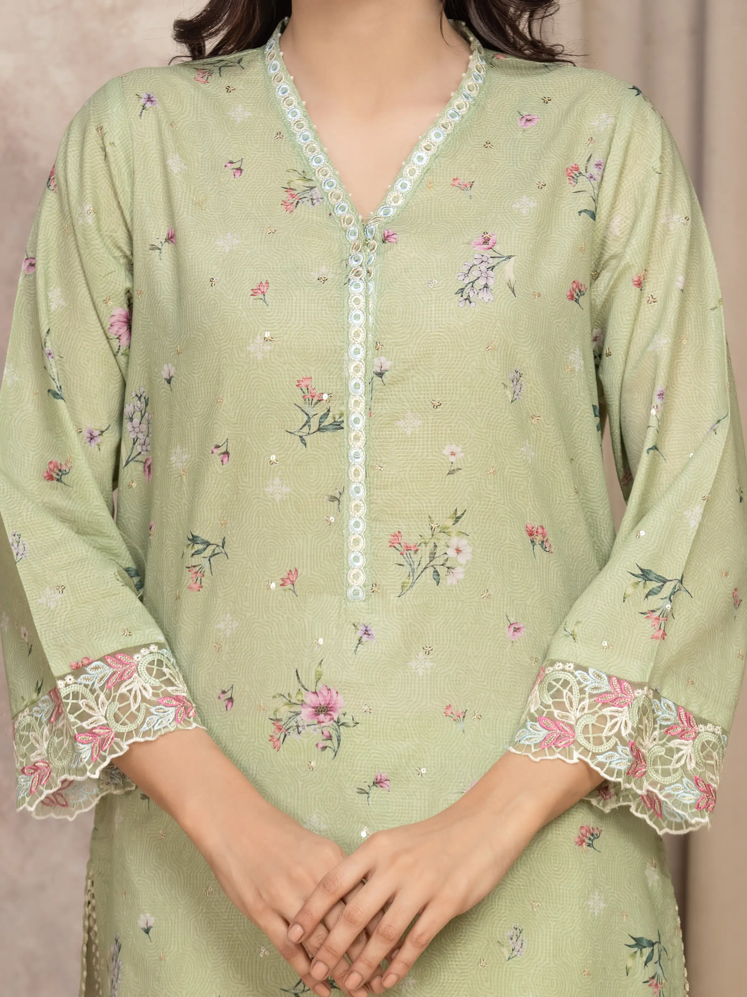 Pret Embroidered Lawn Suit - EWTKE5-82349-3P - Image 3