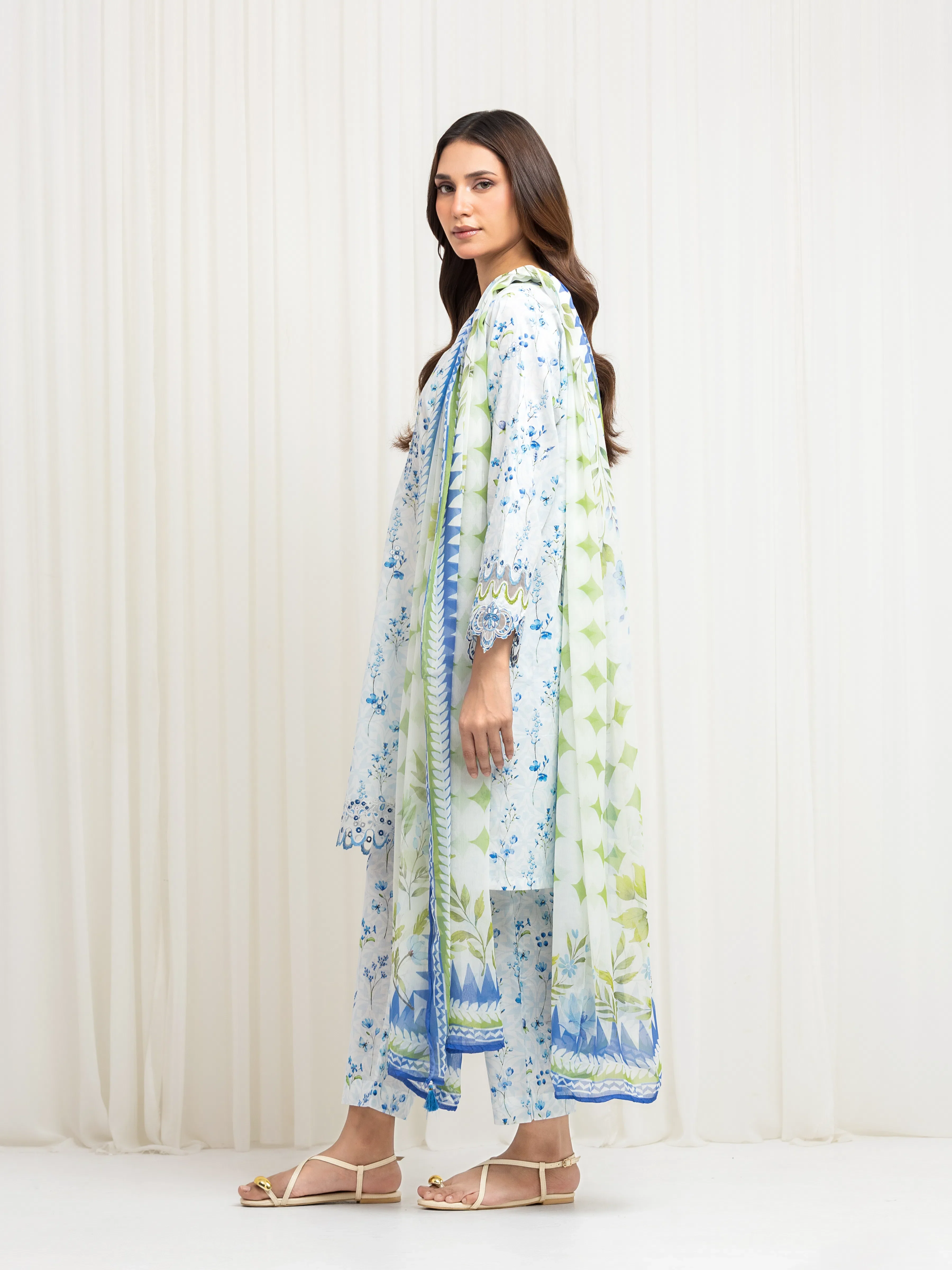Pret Embroidered Lawn Suit - EWTKE5-82493-3P - Image 5