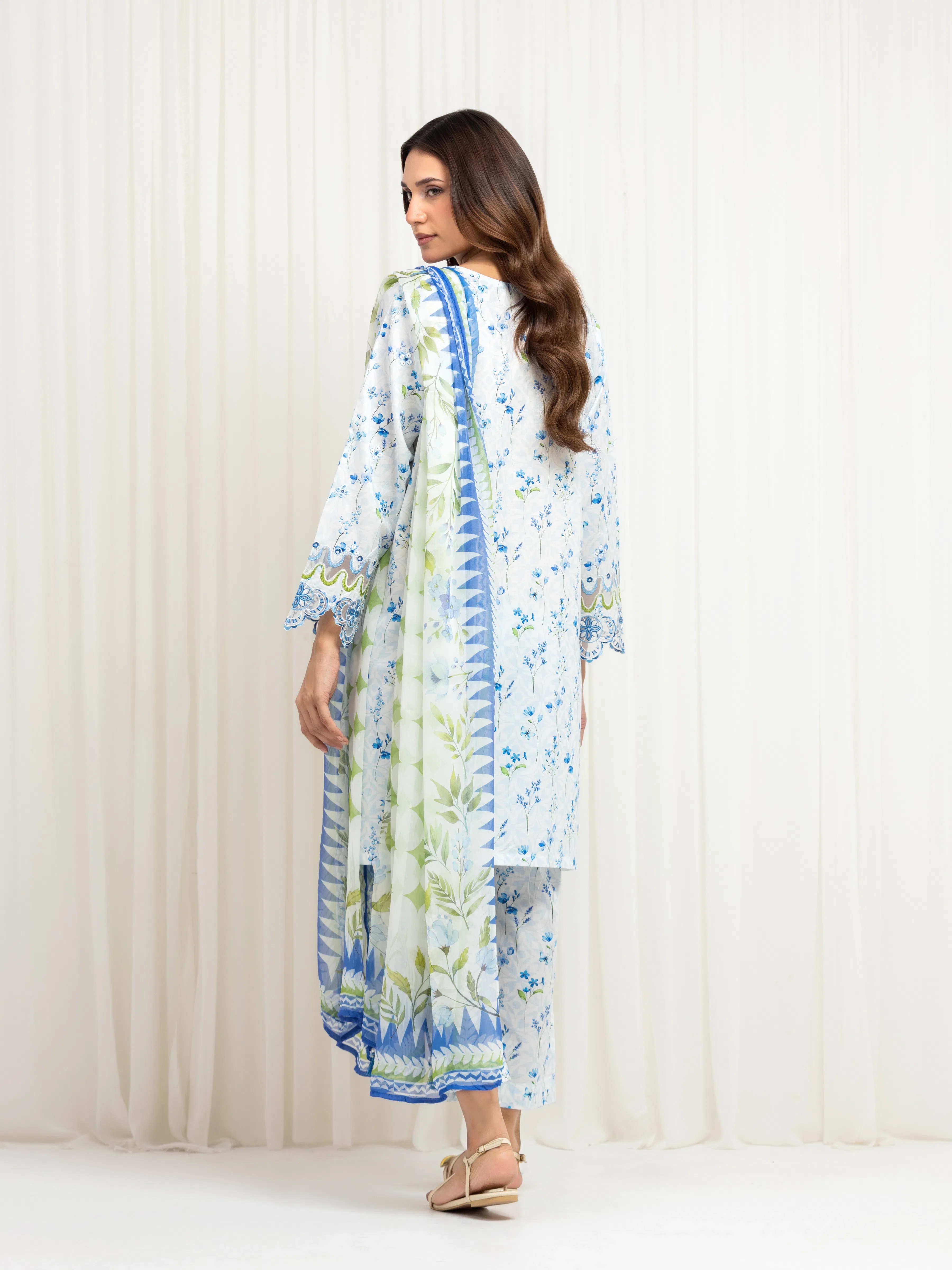 Pret Embroidered Lawn Suit - EWTKE5-82493-3P - Image 6