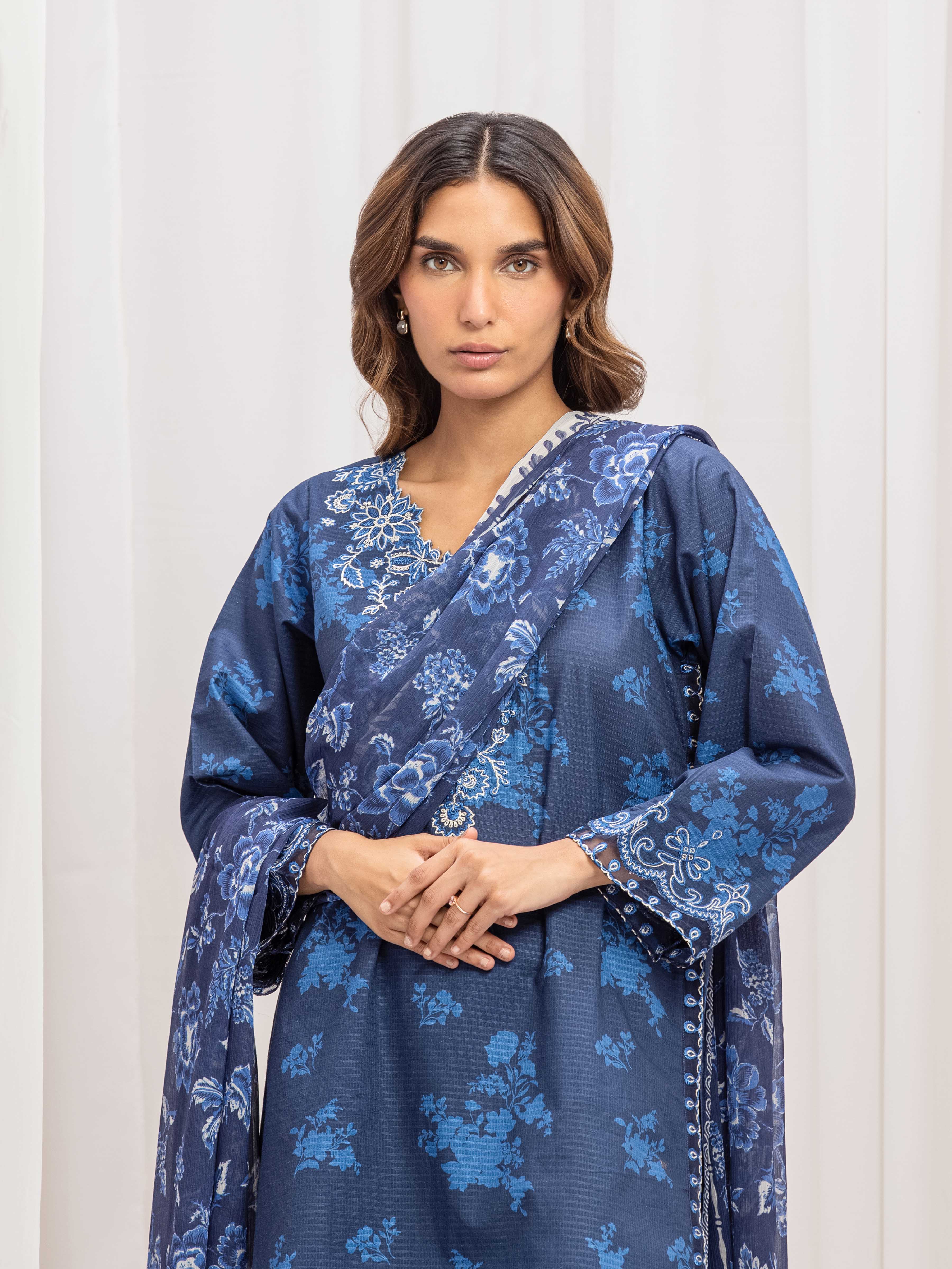 Pret Embroidered Lawn Slub Suit - EWTKE5-83006-3P - Image 2
