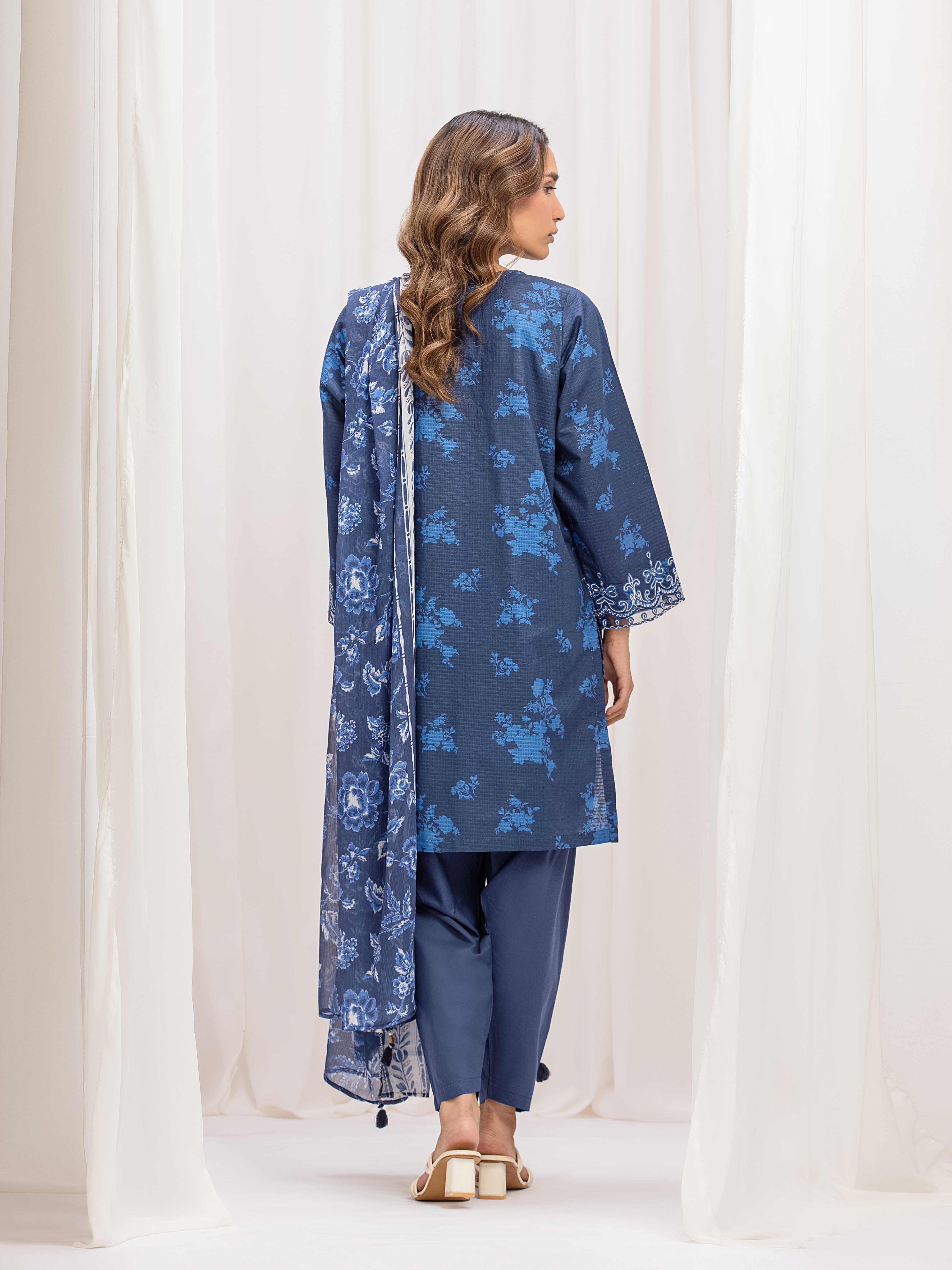Pret Embroidered Lawn Slub Suit - EWTKE5-83006-3P - Image 6