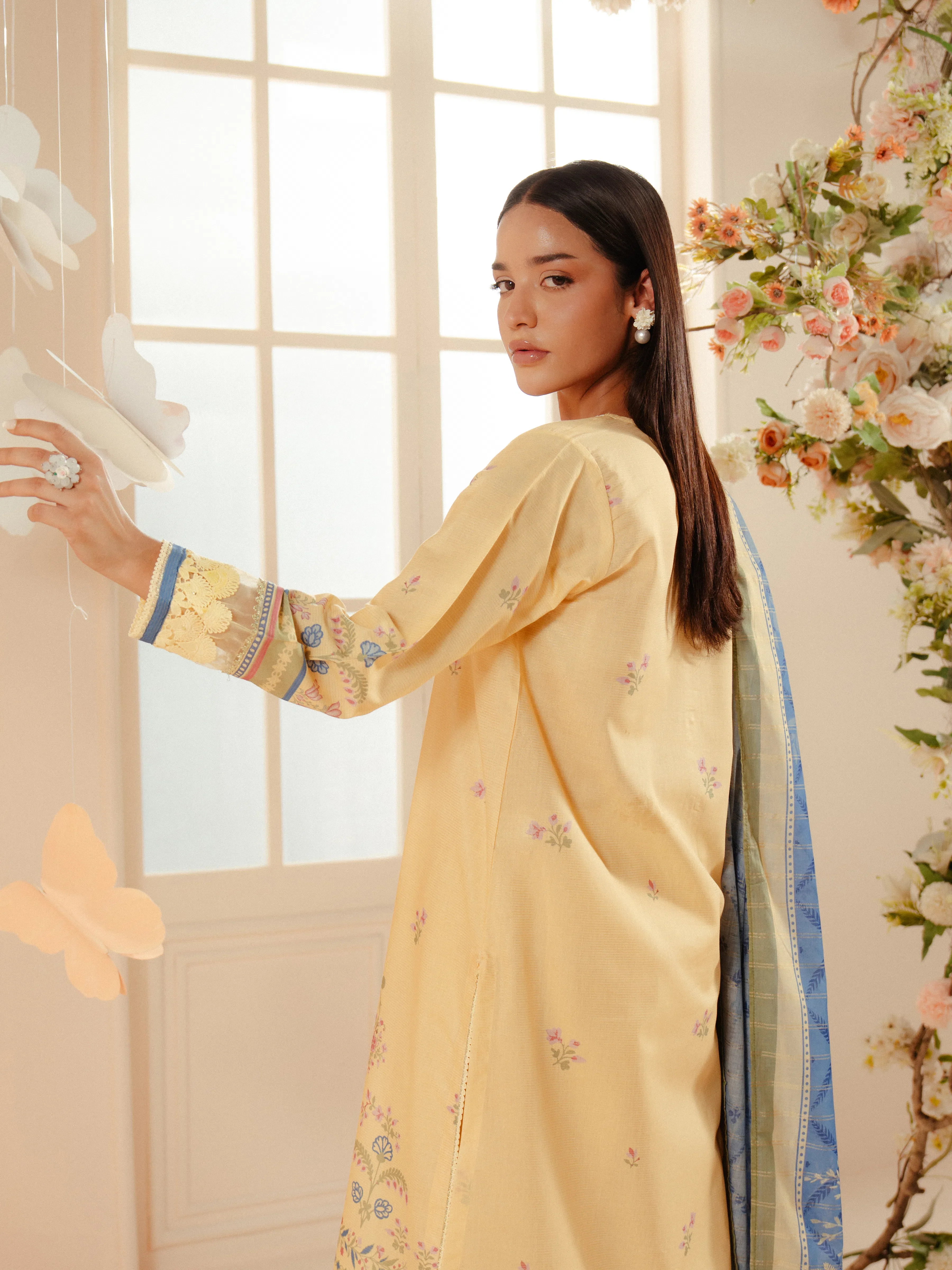 Pret Embroidered Mesuri Suit - EWTKE5-81717-3P - Image 5