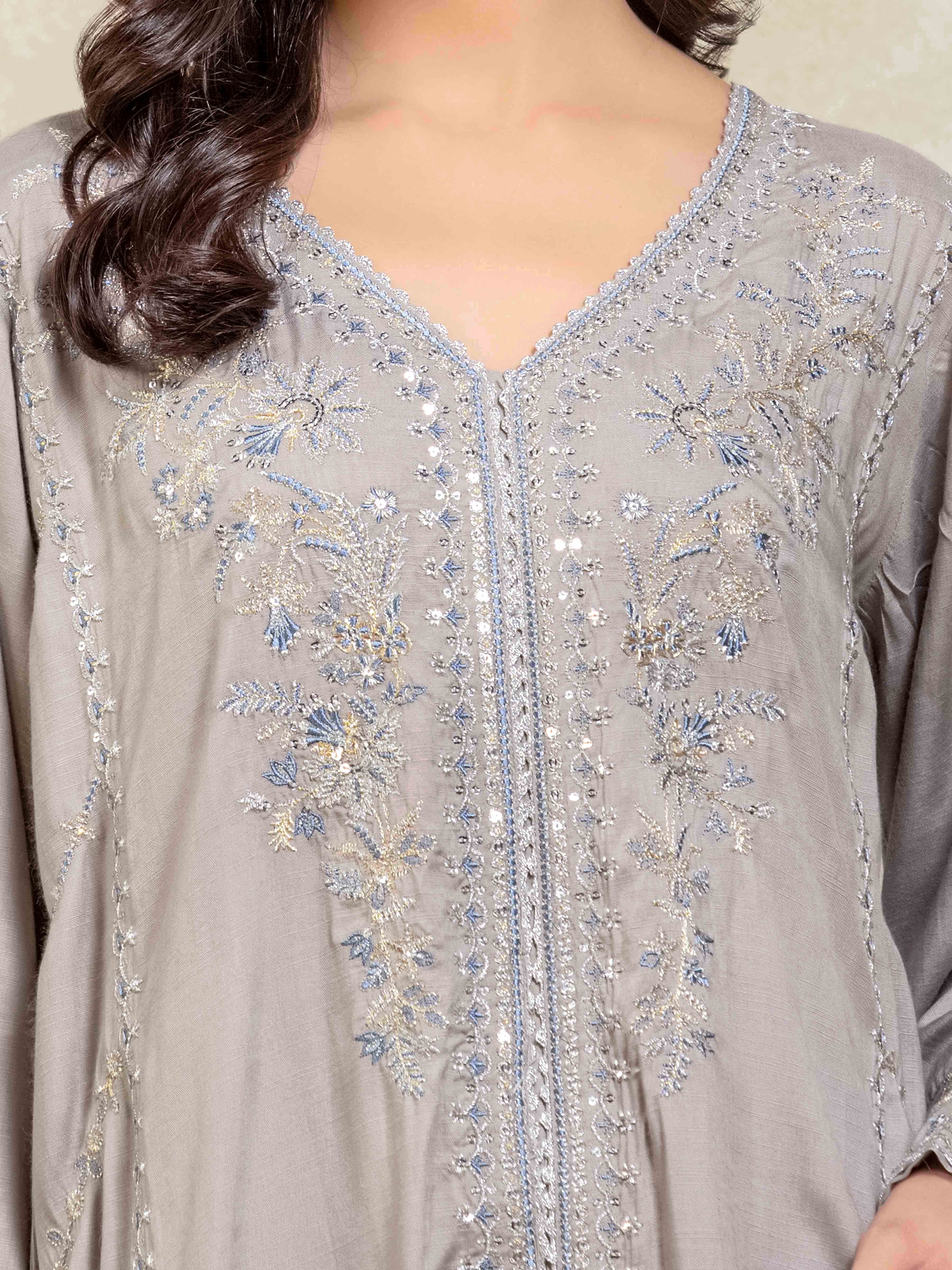 Pret Embroidered Raw Silk Suit - EWTPLE24-00037-3P - Image 3