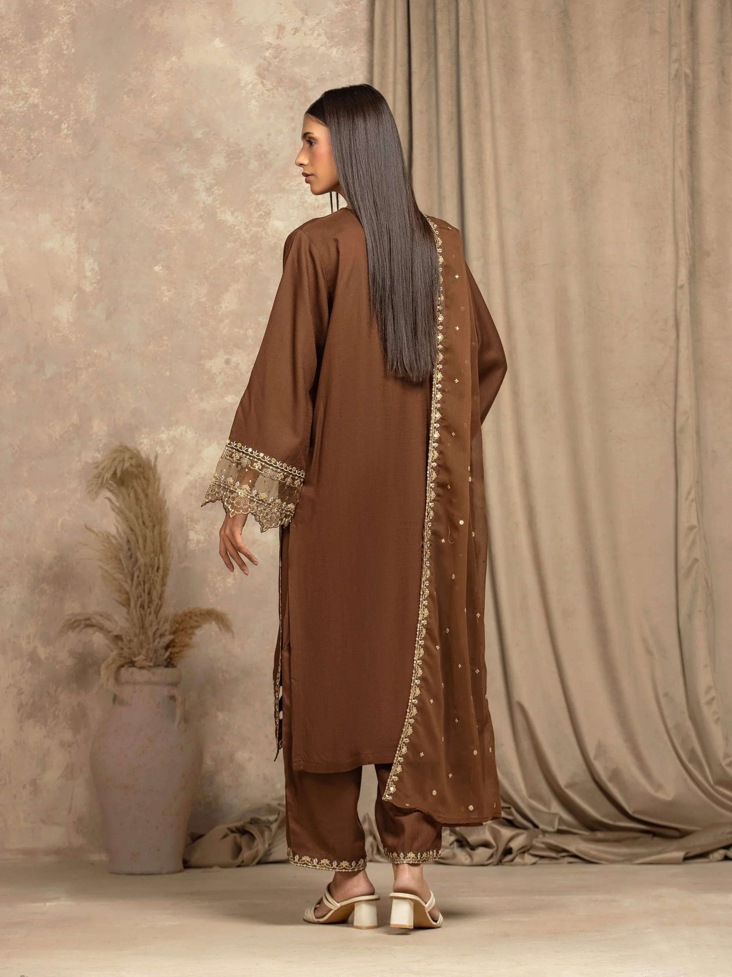 Pret Embroidered Raw Silk Suit - EWTPLE5-00044-3P - Image 6