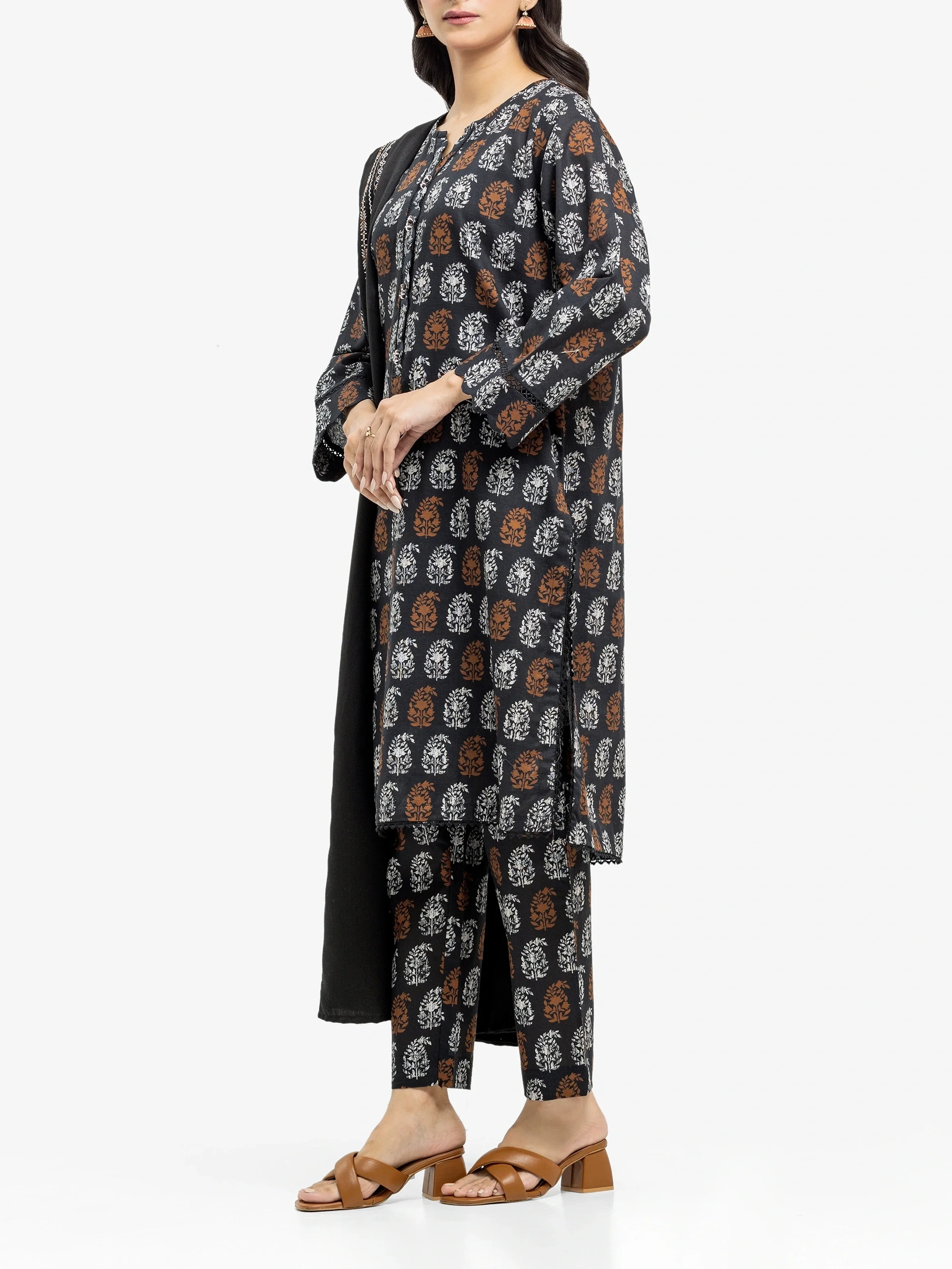 Pret Printed Khaddar Suit - EWTKP24-81534-3P - Image 4