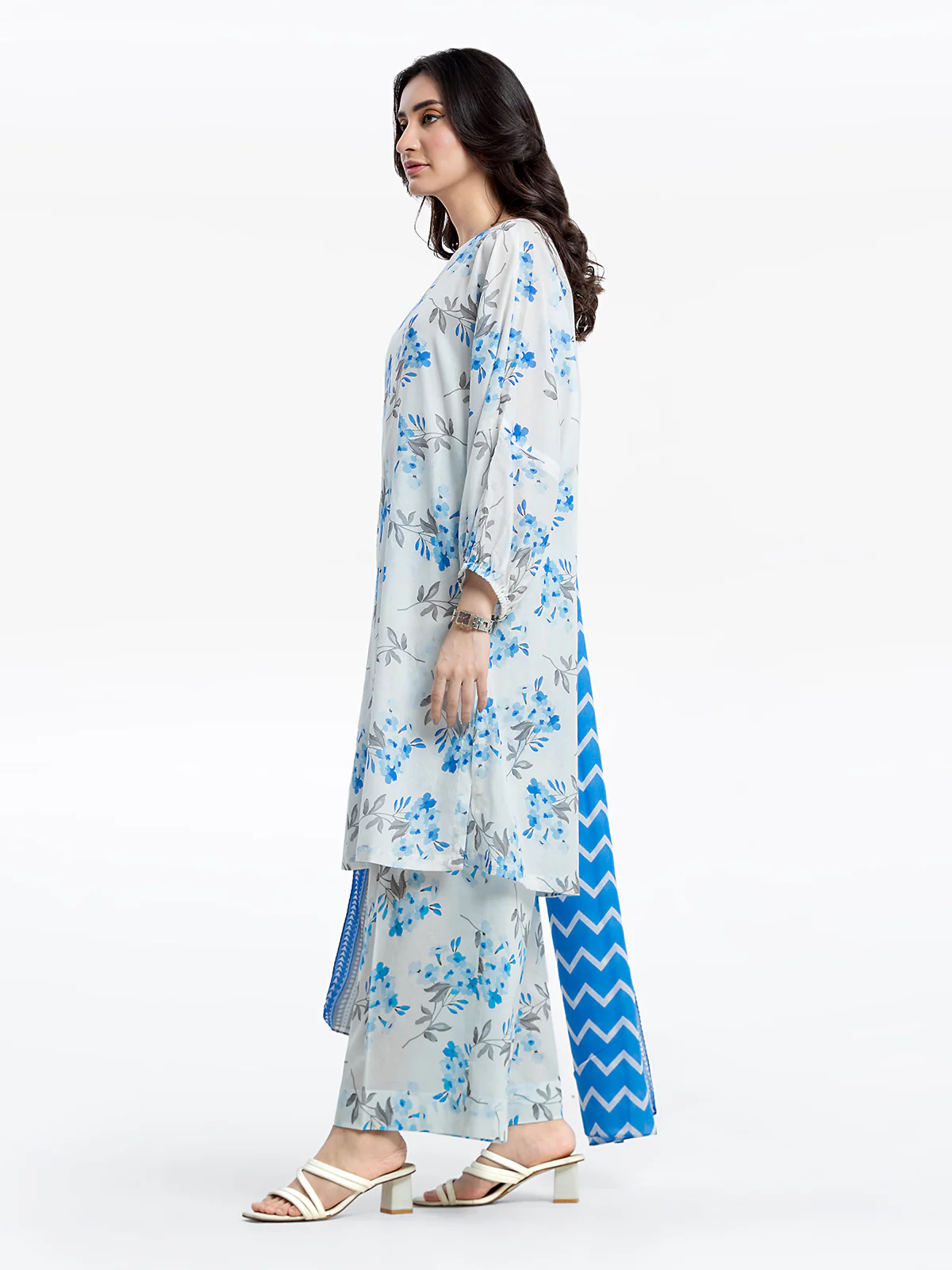 Pret Printed Lawn Suit - EWTKP24-81301-3P - Image 4
