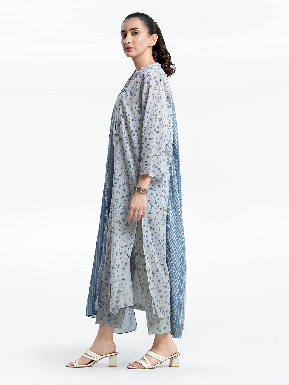 Pret Printed Lawn Suit - EWTKP24-81302-3P - Image 4