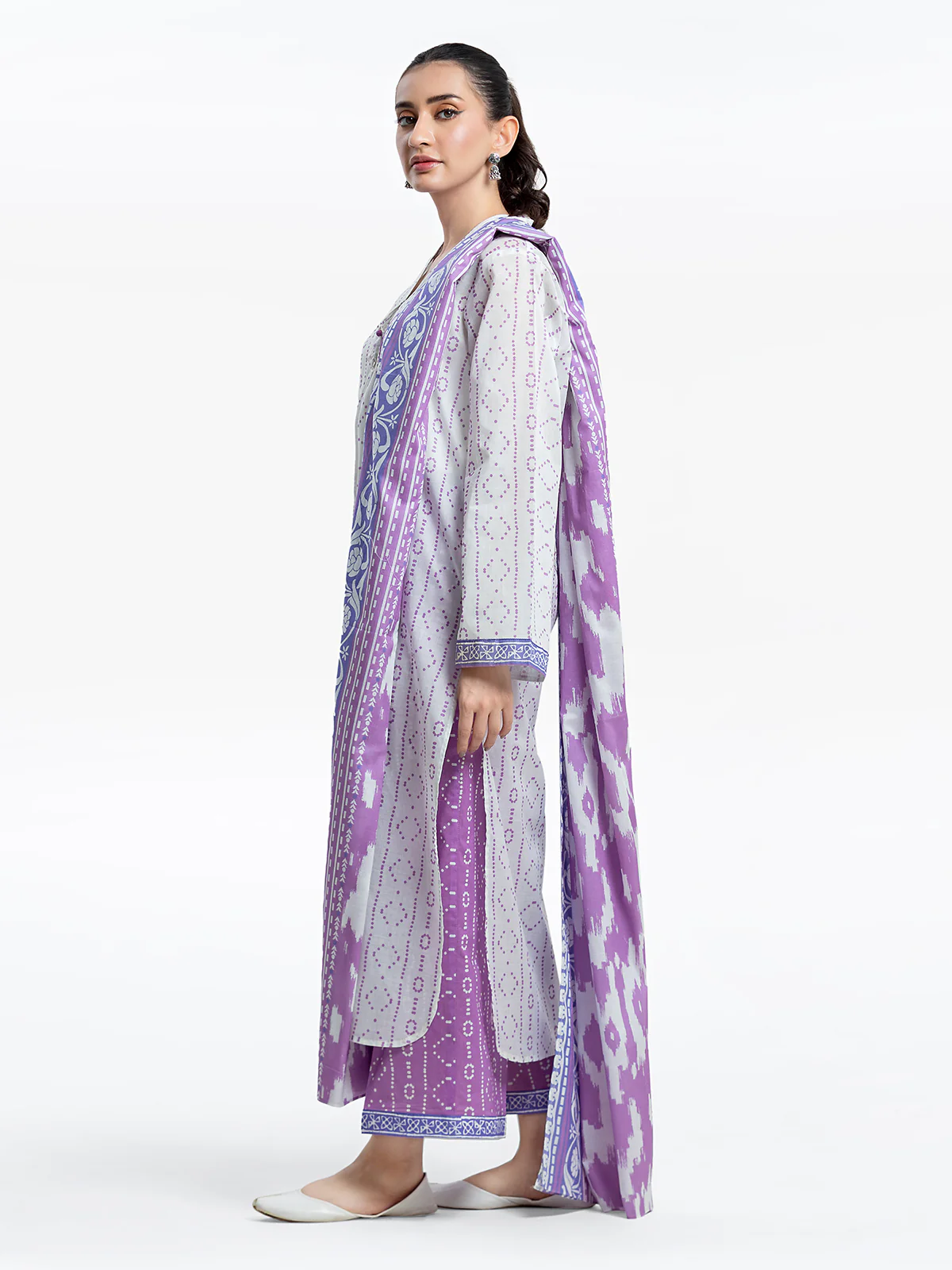Pret Printed Lawn Suit - EWTKP24-81303-3P - Image 4