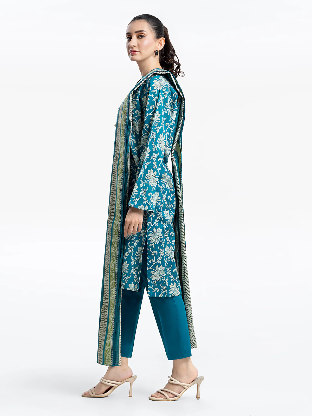Pret Printed Lawn Suit - EWTKP24-81305-3P - Image 4