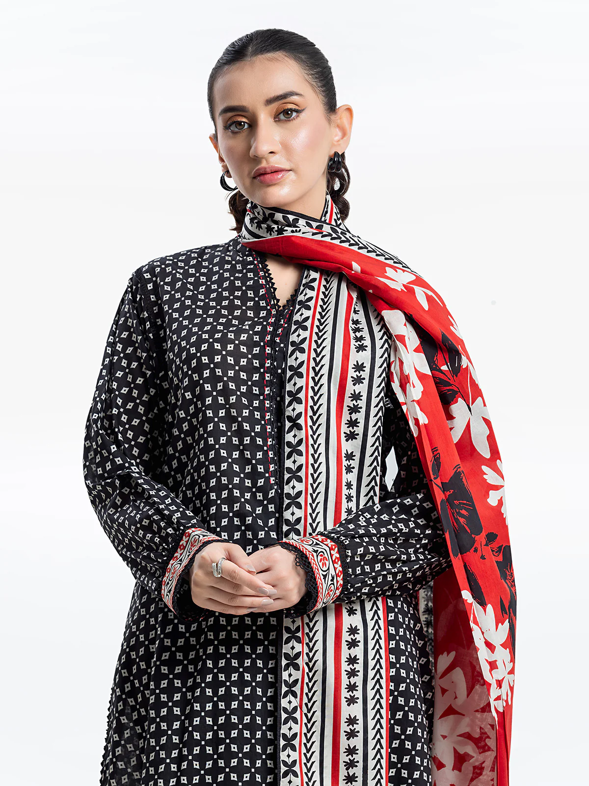 Pret Printed Lawn Suit - EWTKP24-81306-3P - Image 2