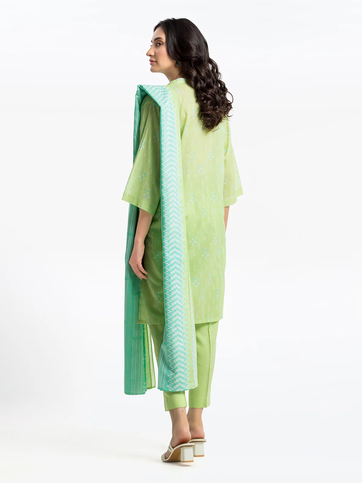 Pret Printed Lawn Suit - EWTKP24-81308-3P - Image 5