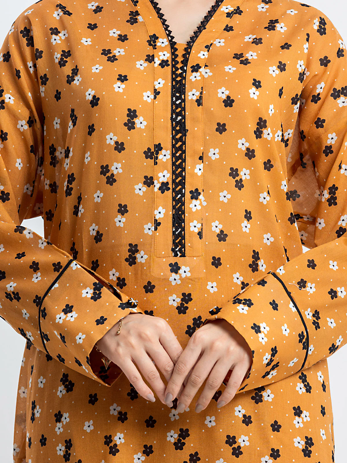 Pret Printed Lawn Suit - EWTKP24-81309-3P - Image 3