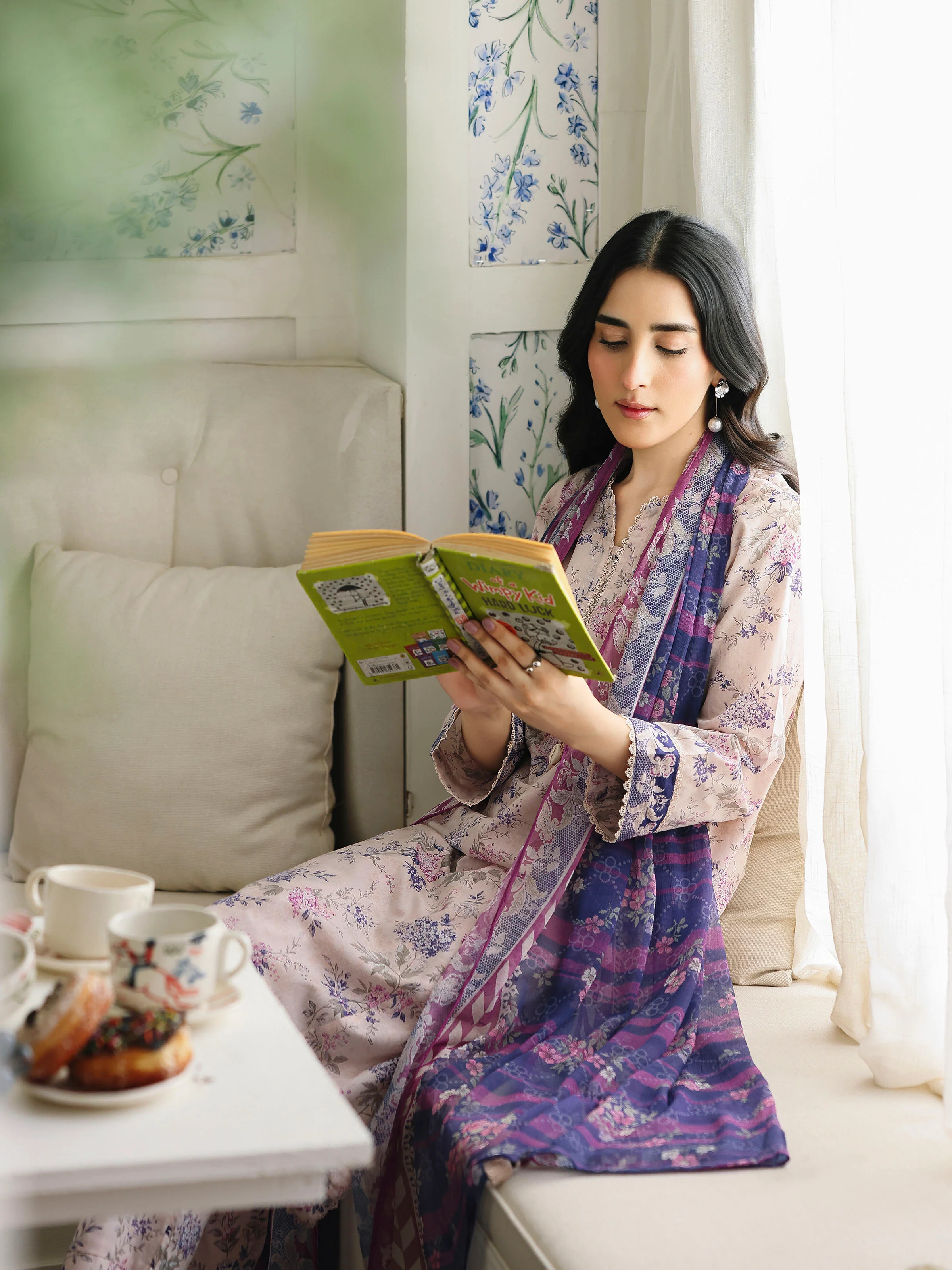Pret Printed Lawn Suit - EWTKP5-81078-3P - Image 4