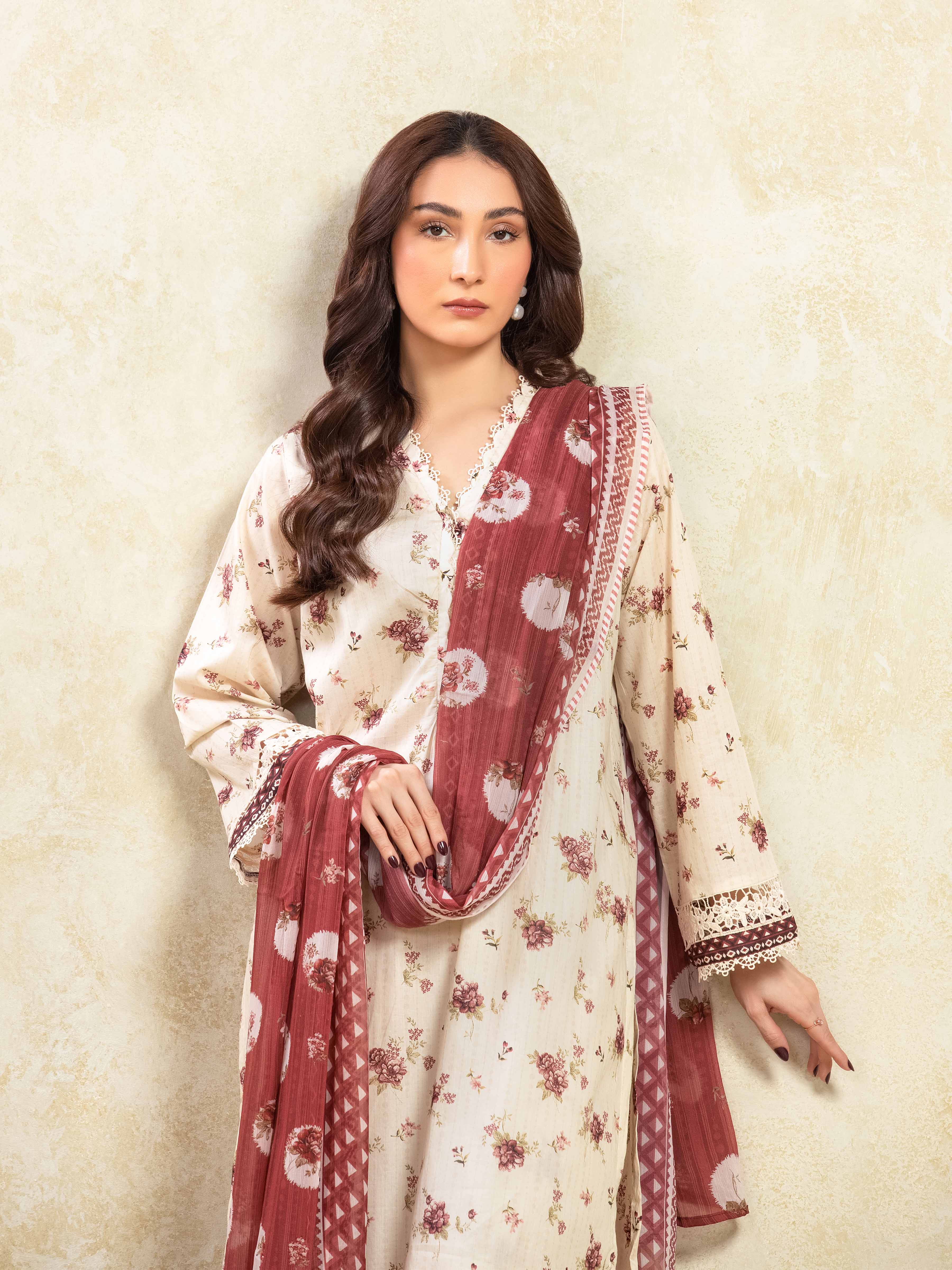 Pret Printed Lawn Suit - EWTKP5-81089-3P - Image 2