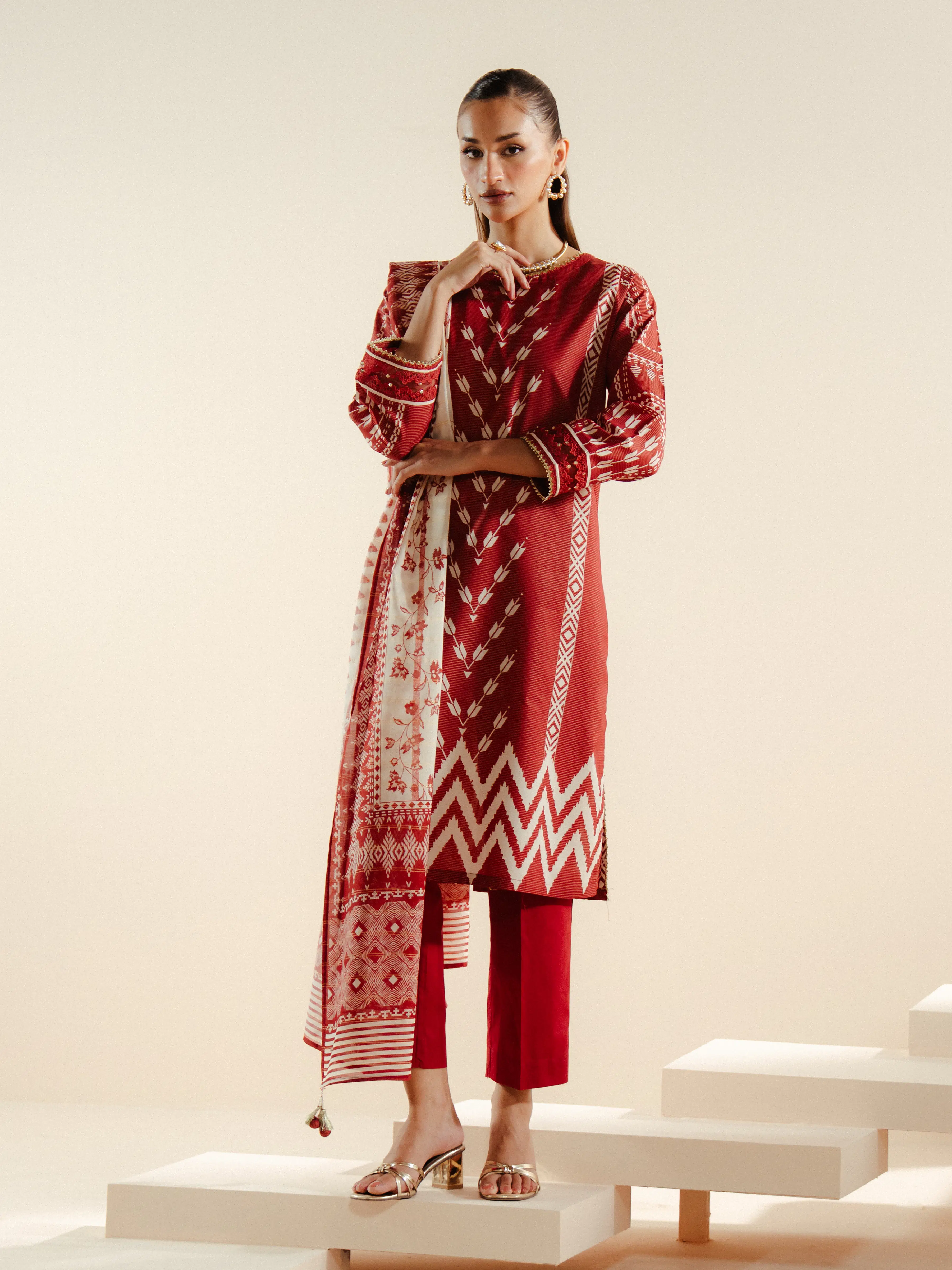 Pret Printed Lawn Suit - EWTKP5-81721-3P