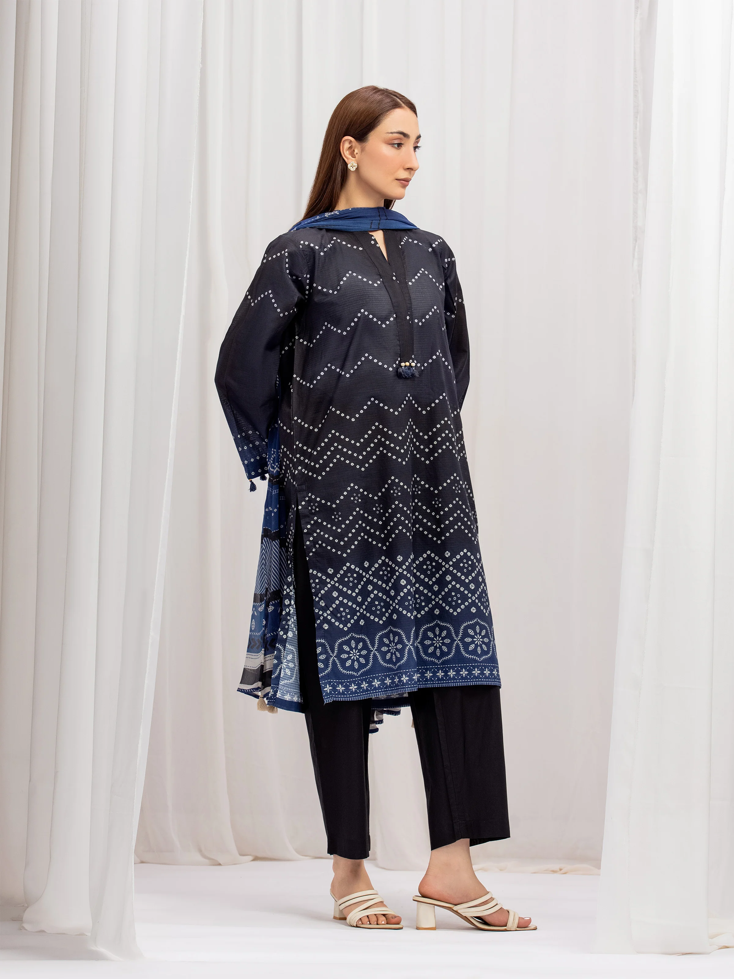 Pret Printed Lawn Slub Suit - EWTKP5-81744-3P - Image 4