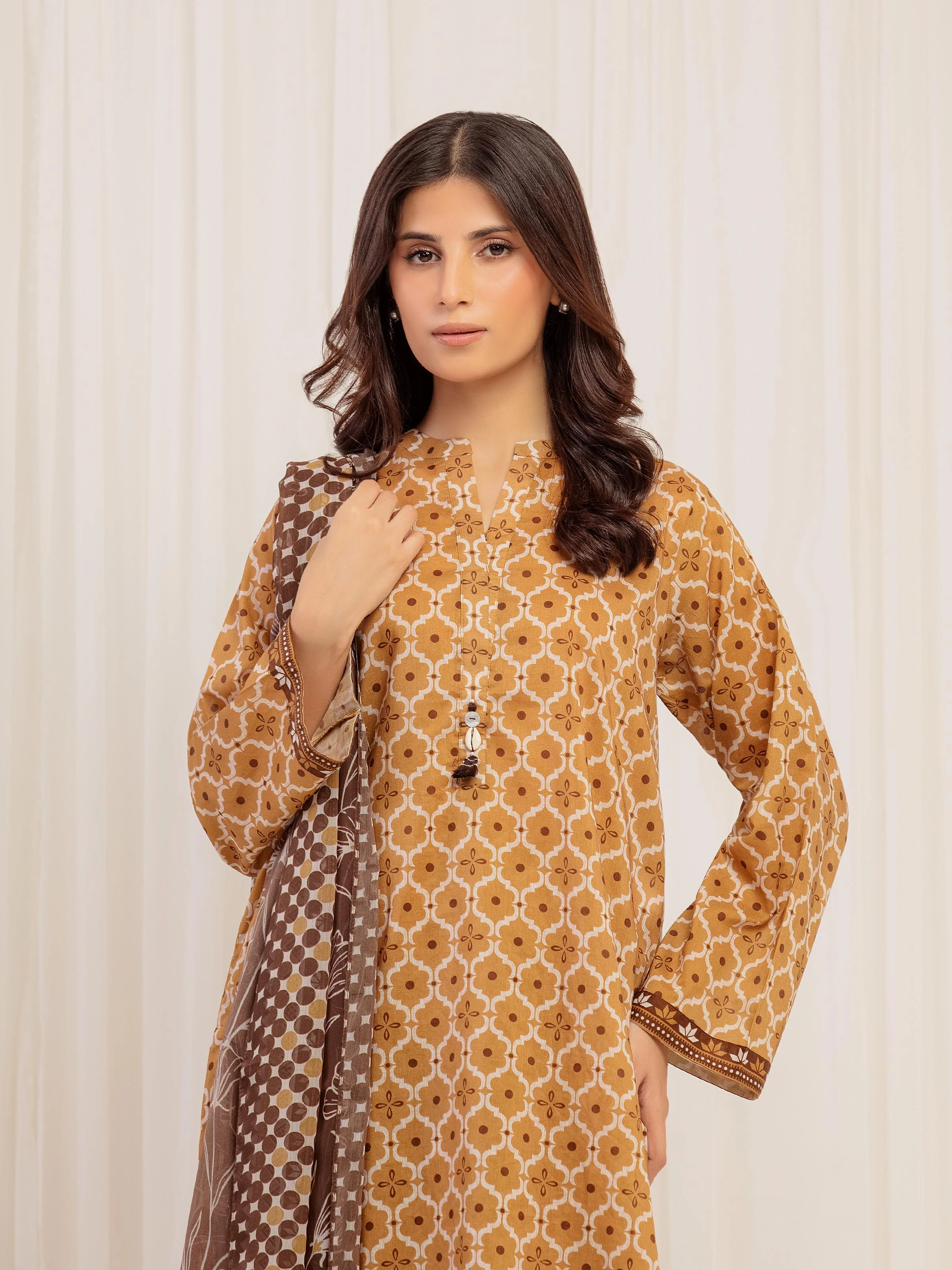 Pret Printed Lawn Suit - EWTKP5-81993-3P - Image 2
