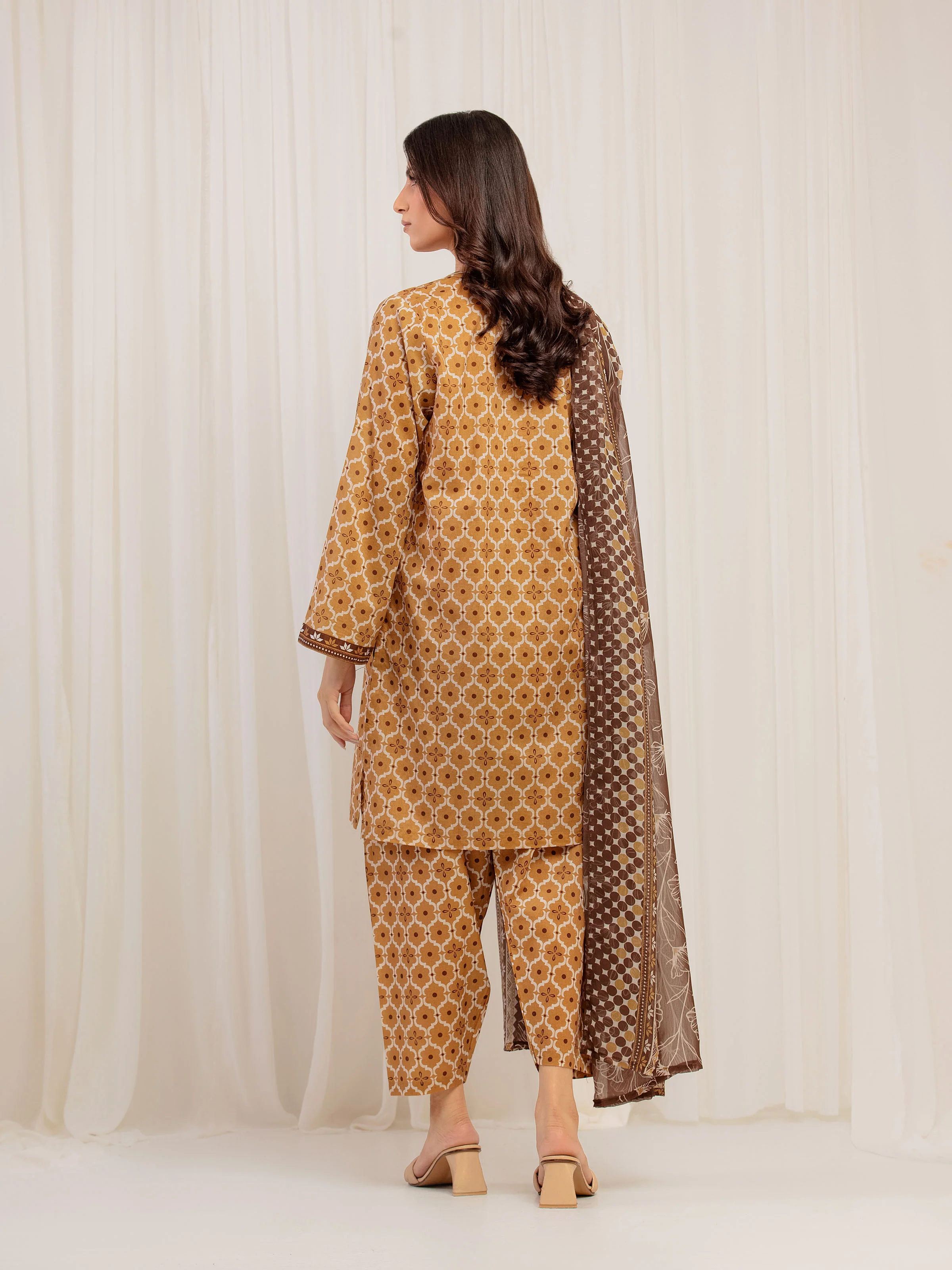 Pret Printed Lawn Suit - EWTKP5-81993-3P - Image 6