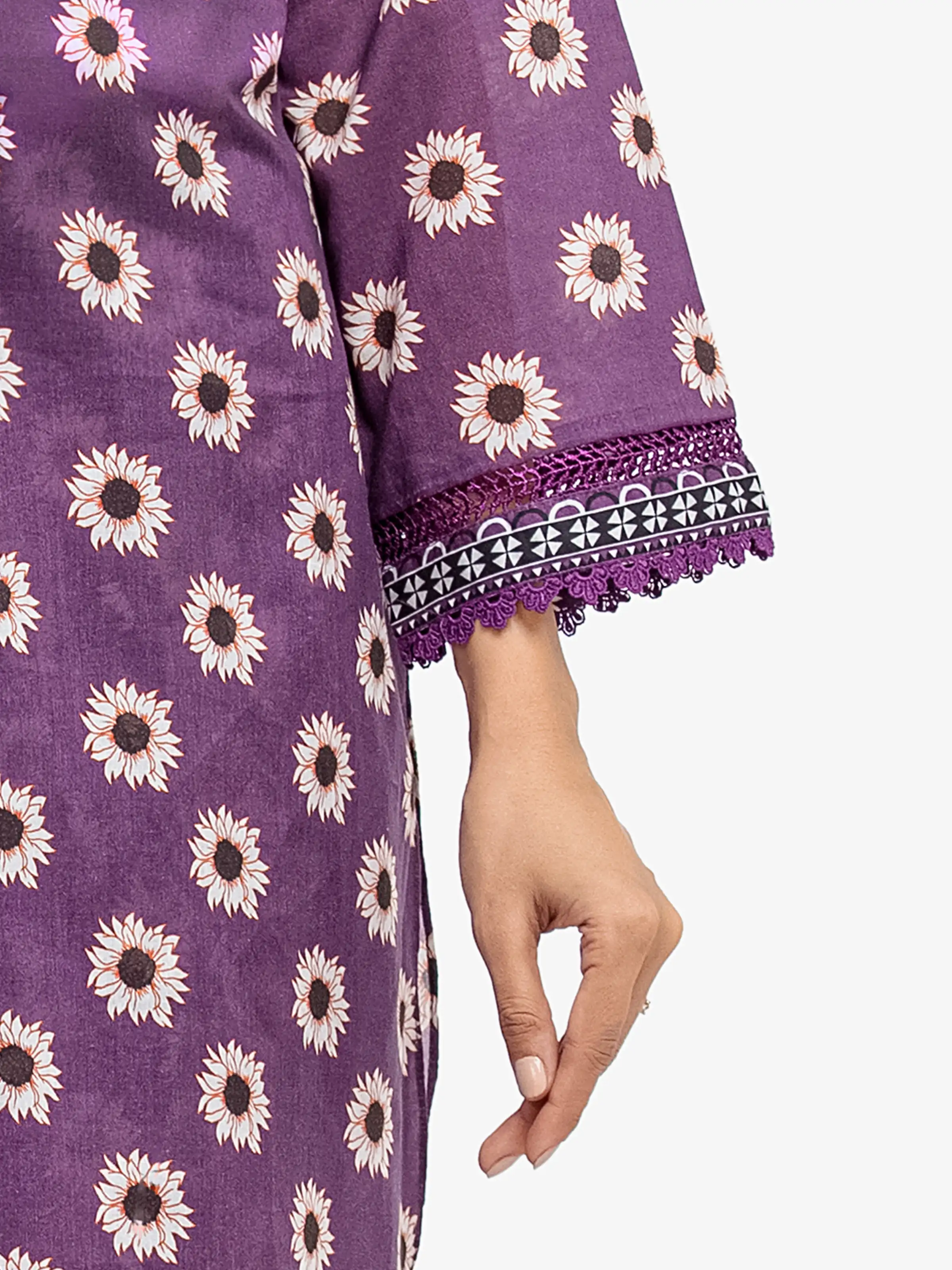 Pret Printed Lawn Suit - EWTKP5-81995-3P - Image 4