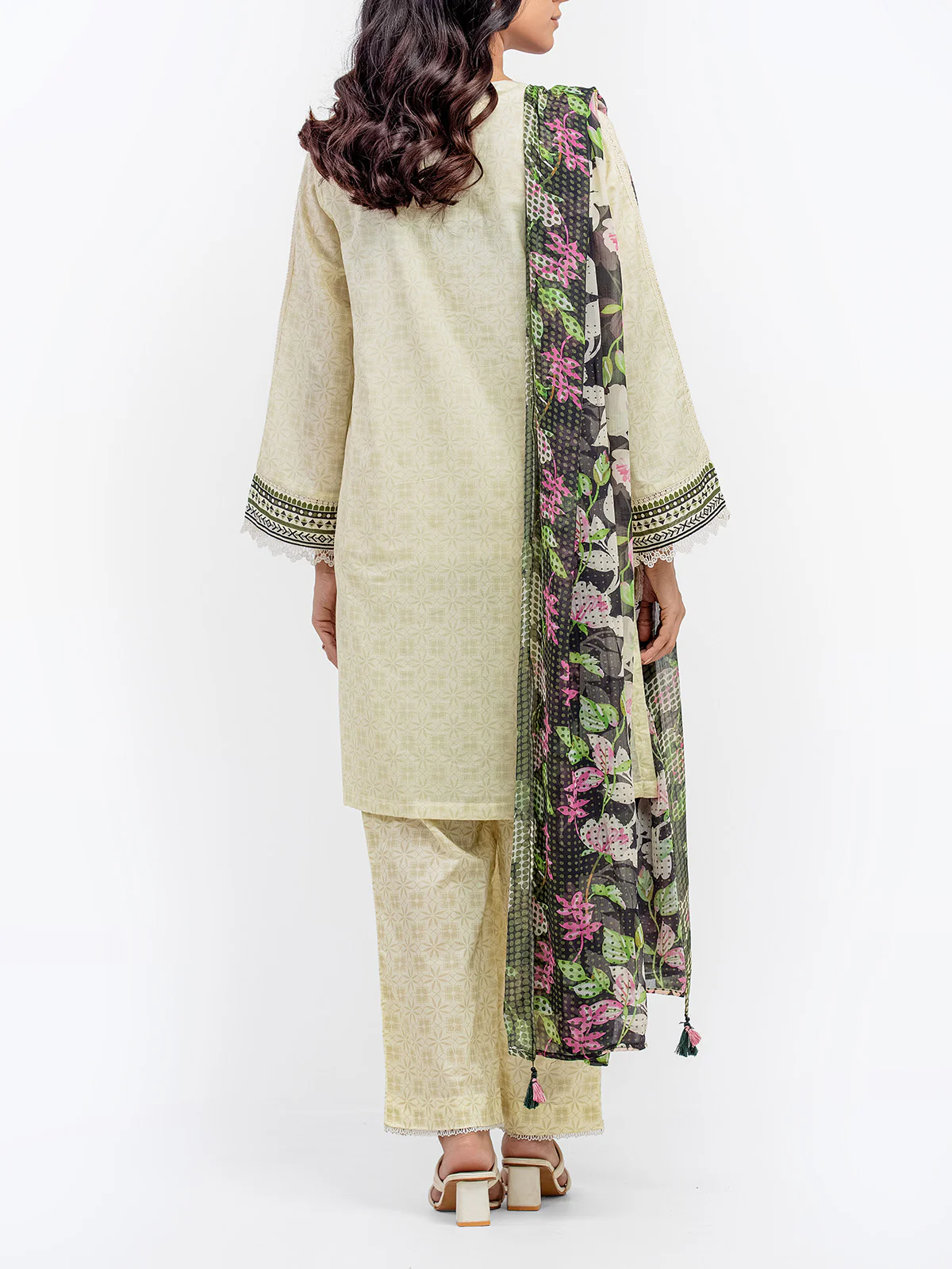 Pret Printed Lawn Suit - EWTKP5-81996-3P - Image 6