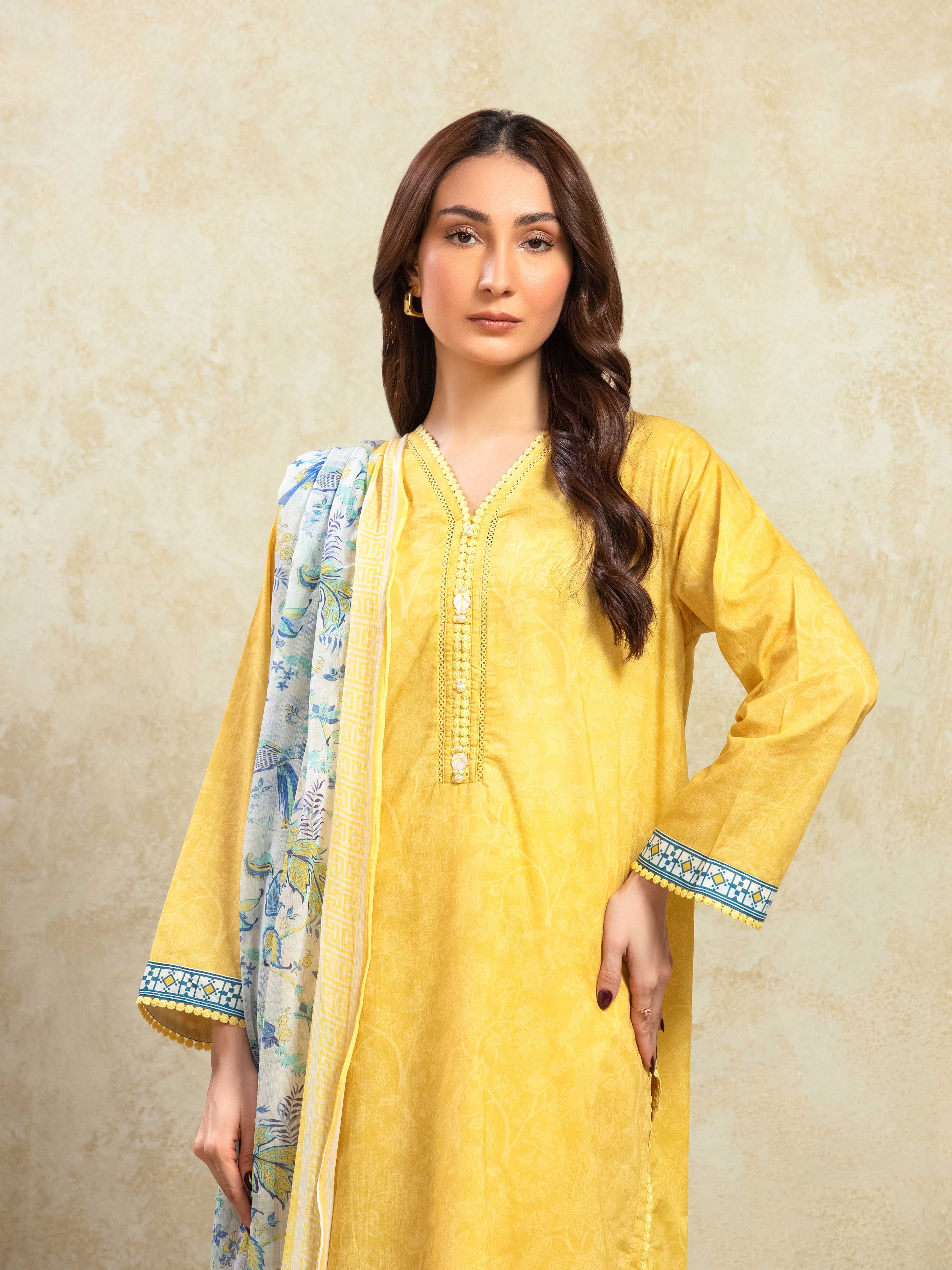 Pret Printed Lawn Suit - EWTKP5-82003-3P - Image 2