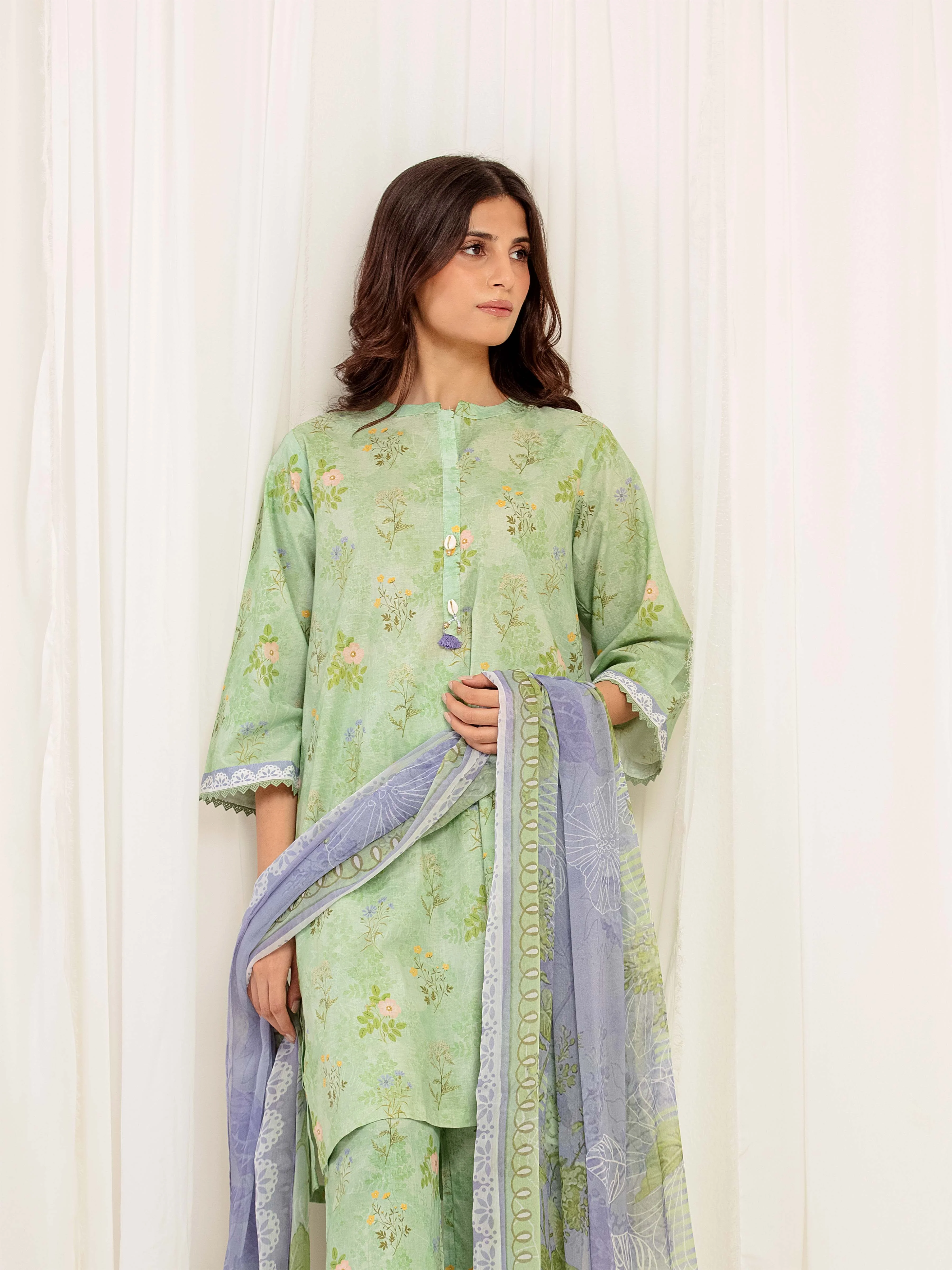 Pret Printed Lawn Suit - EWTKP5-82494-3P - Image 3