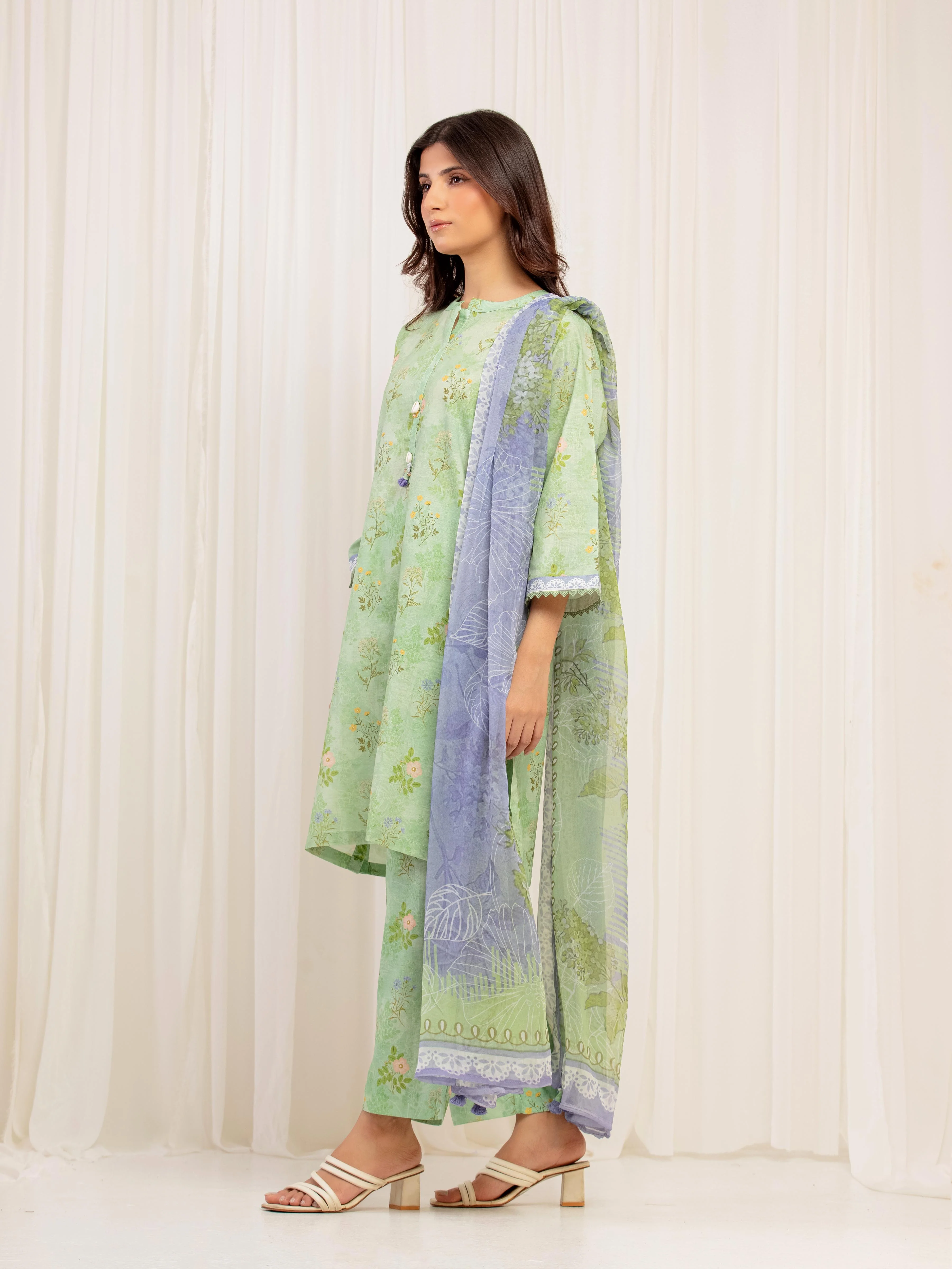 Pret Printed Lawn Suit - EWTKP5-82494-3P - Image 5