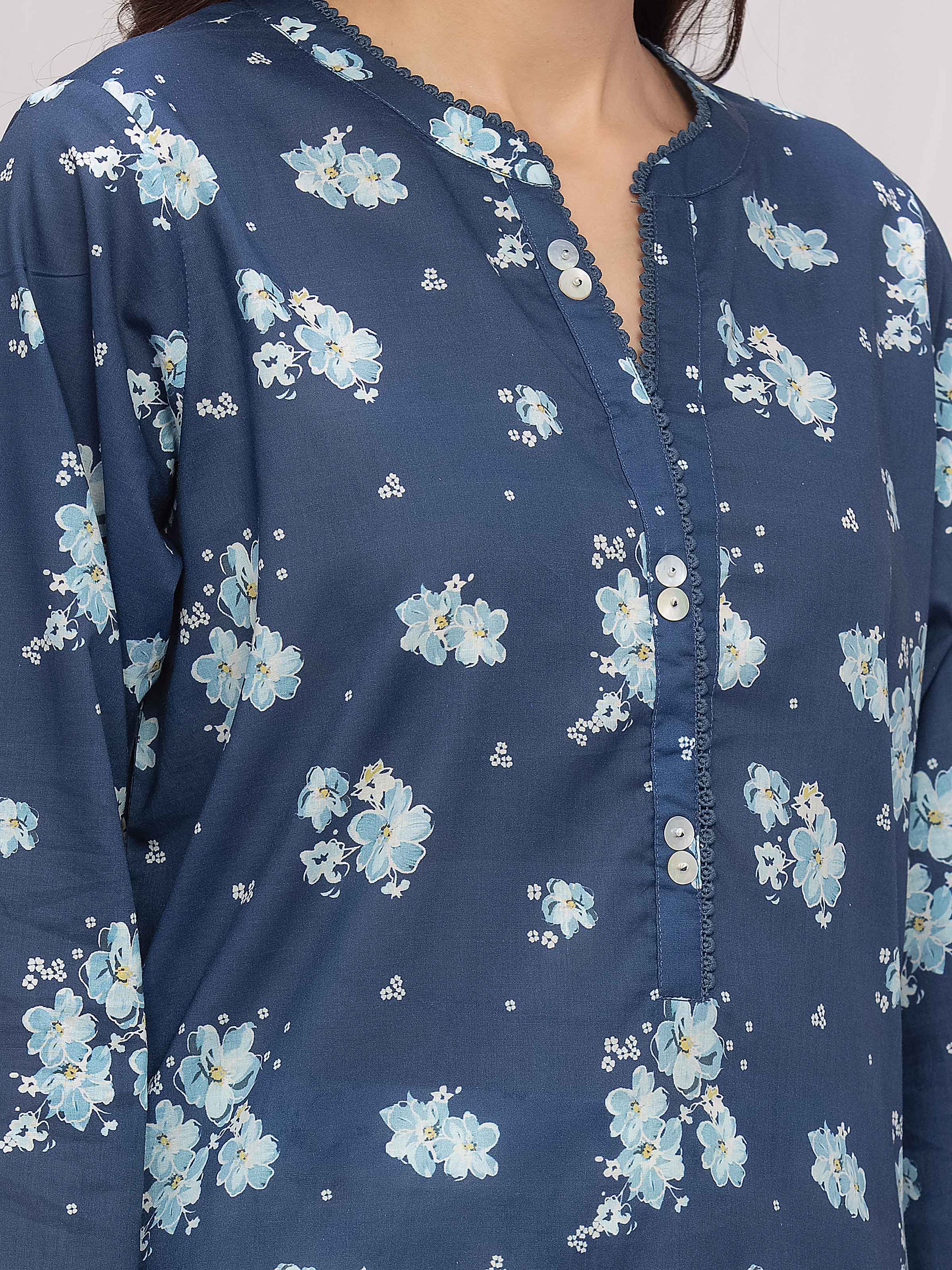 Pret Printed Lawn Suit - EWTKP5-82497-3P - Image 3
