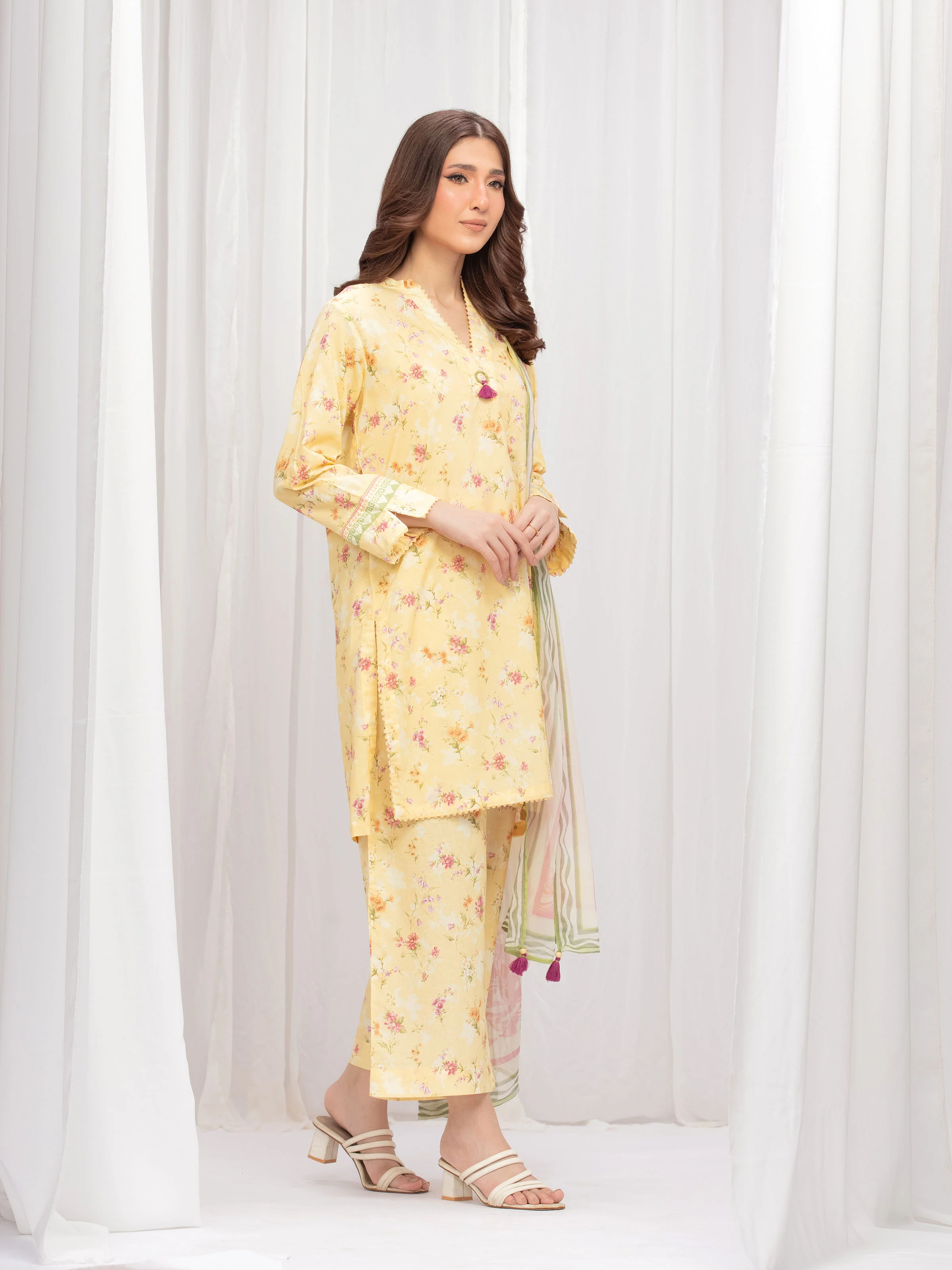 Pret Printed Lawn Suit - EWTKP5-82499-3P - Image 5