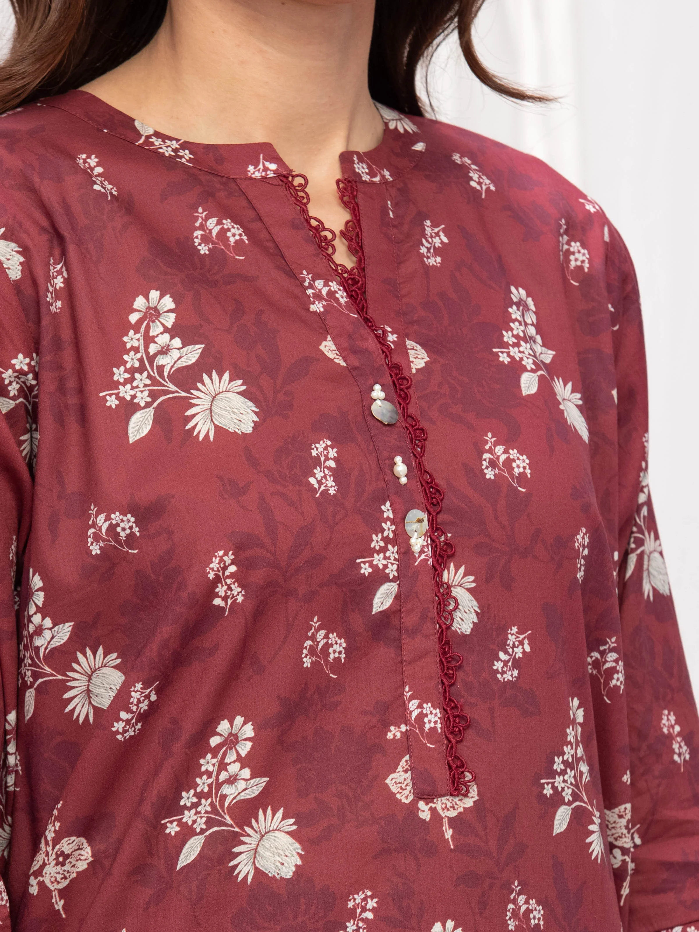 Pret Printed Lawn Suit - EWTKP5-83003-3P - Image 3