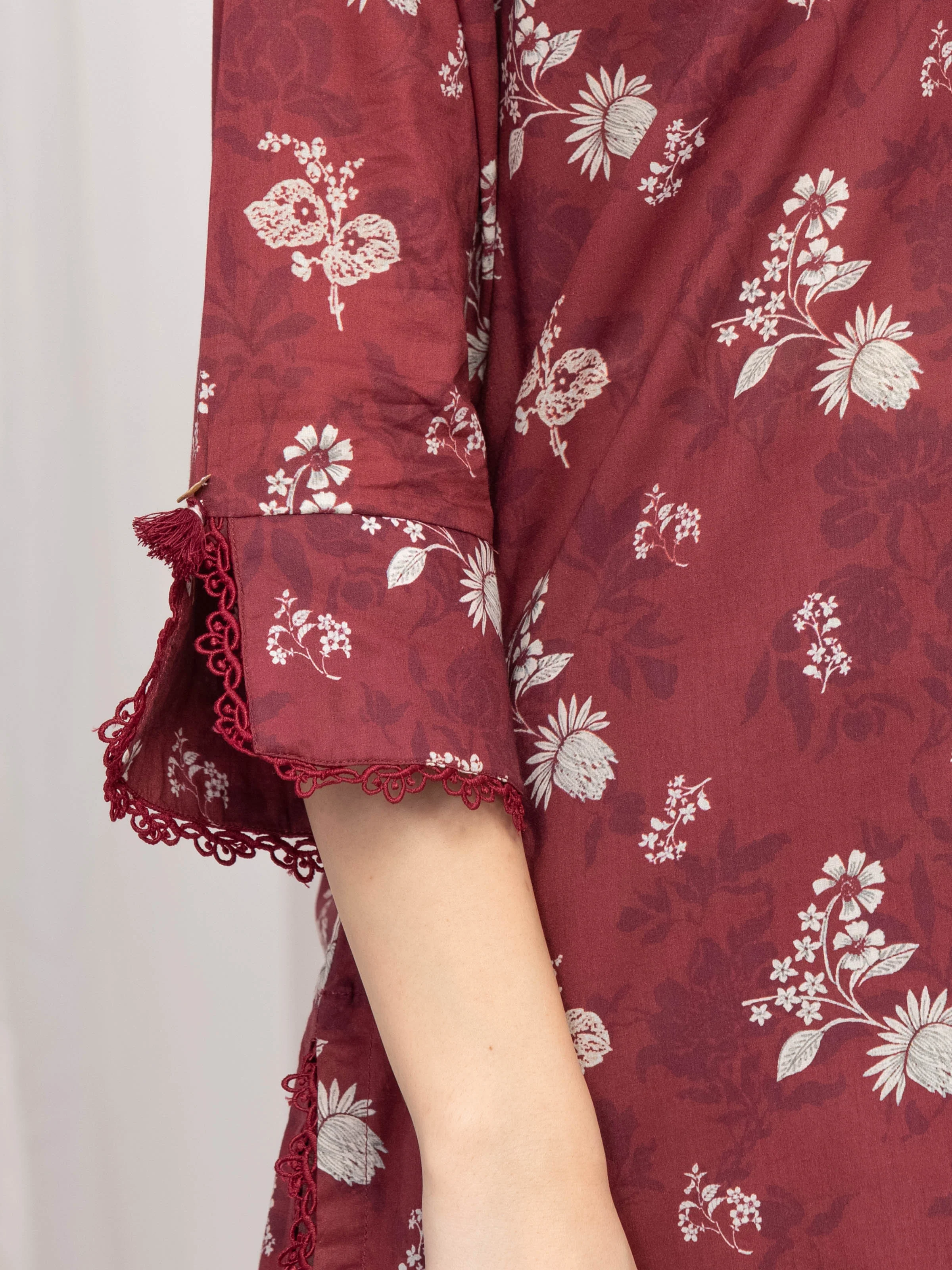 Pret Printed Lawn Suit - EWTKP5-83003-3P - Image 4