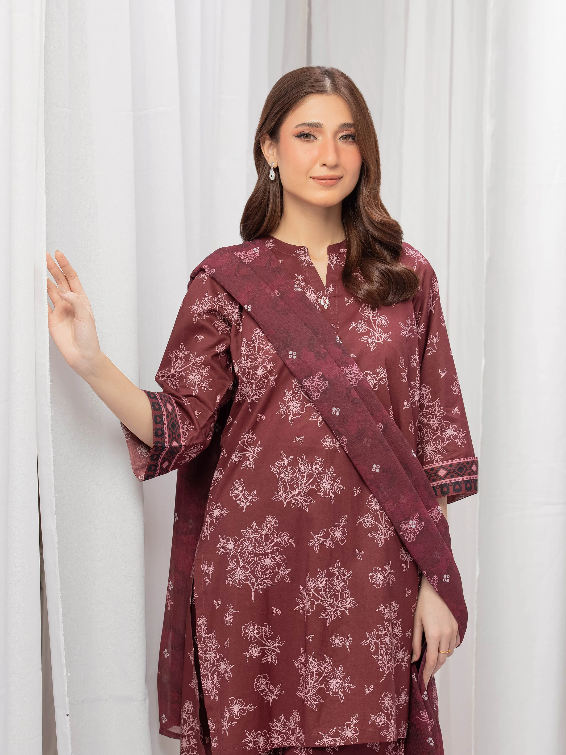 Pret Printed Lawn Suit - EWTKP5-85002-3P - Image 2