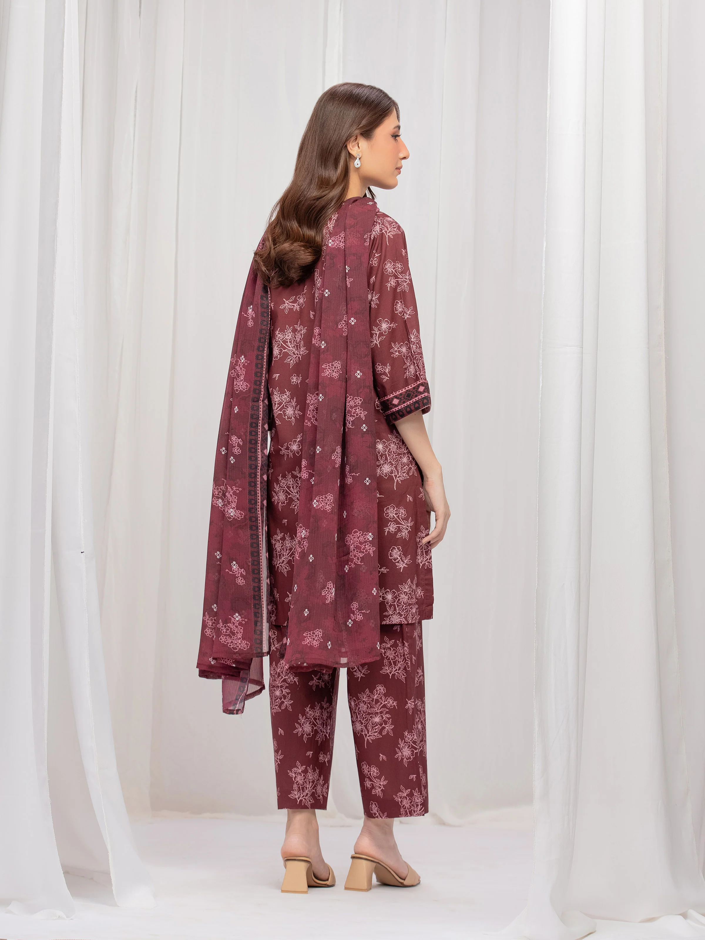 Pret Printed Lawn Suit - EWTKP5-85002-3P - Image 6