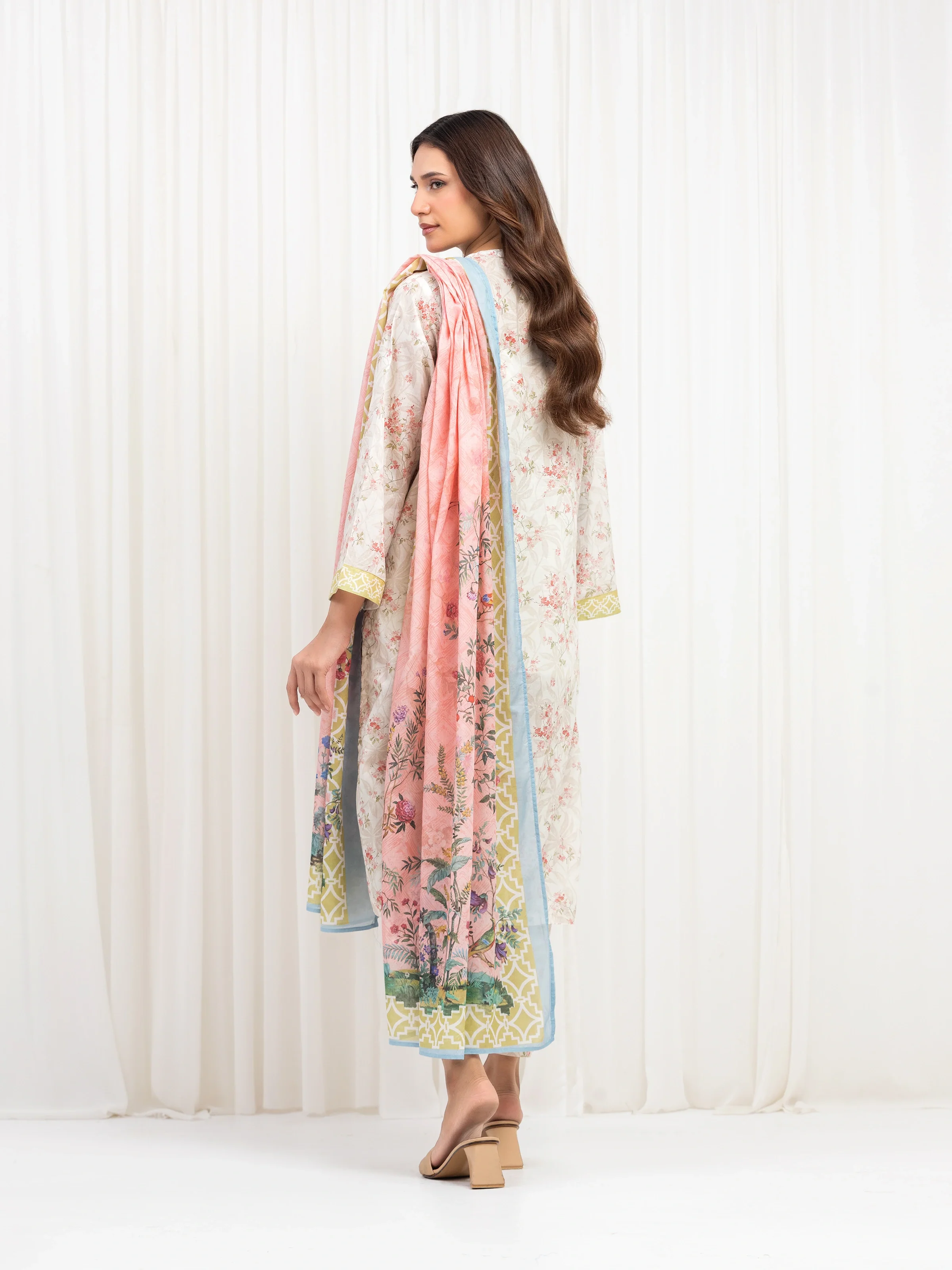 Pret Printed Lawn Suit - EWTKP6-86051-3P - Image 5