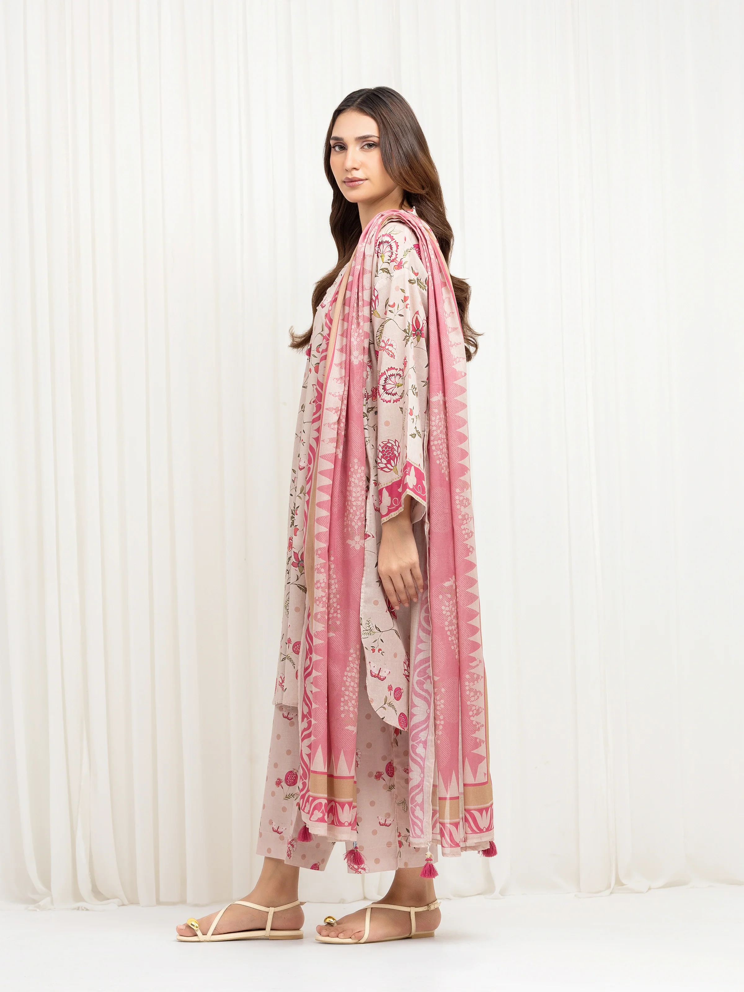 Pret Printed Lawn Suit - EWTKP6-86055-3P - Image 3