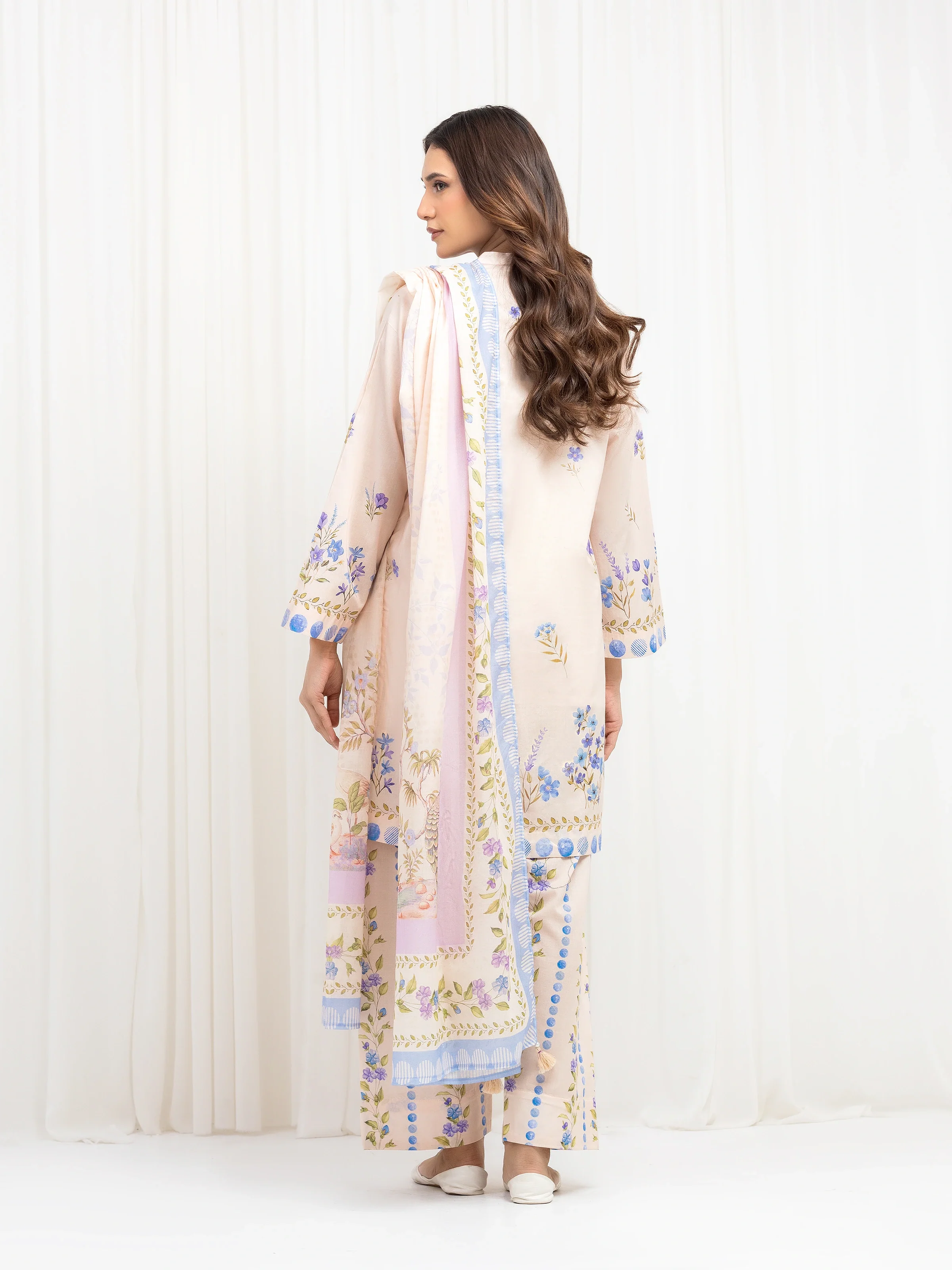 Pret Printed Lawn Suit - EWTKP6-86057-3P - Image 5