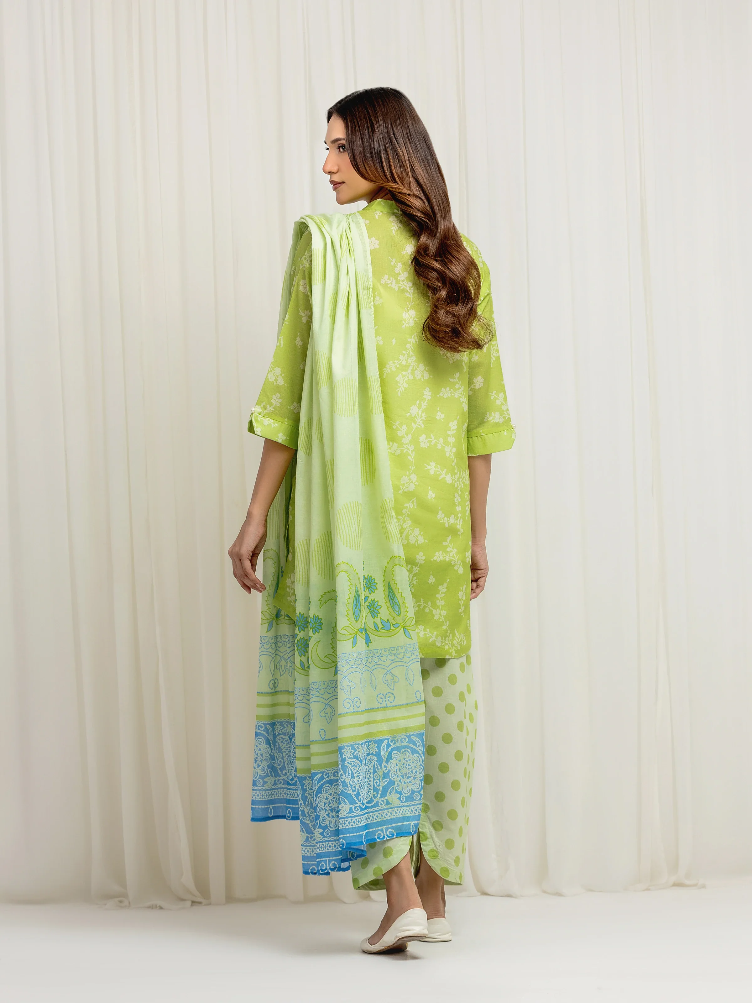 Pret Printed Lawn Suit - EWTKP6-86058-3P - Image 6