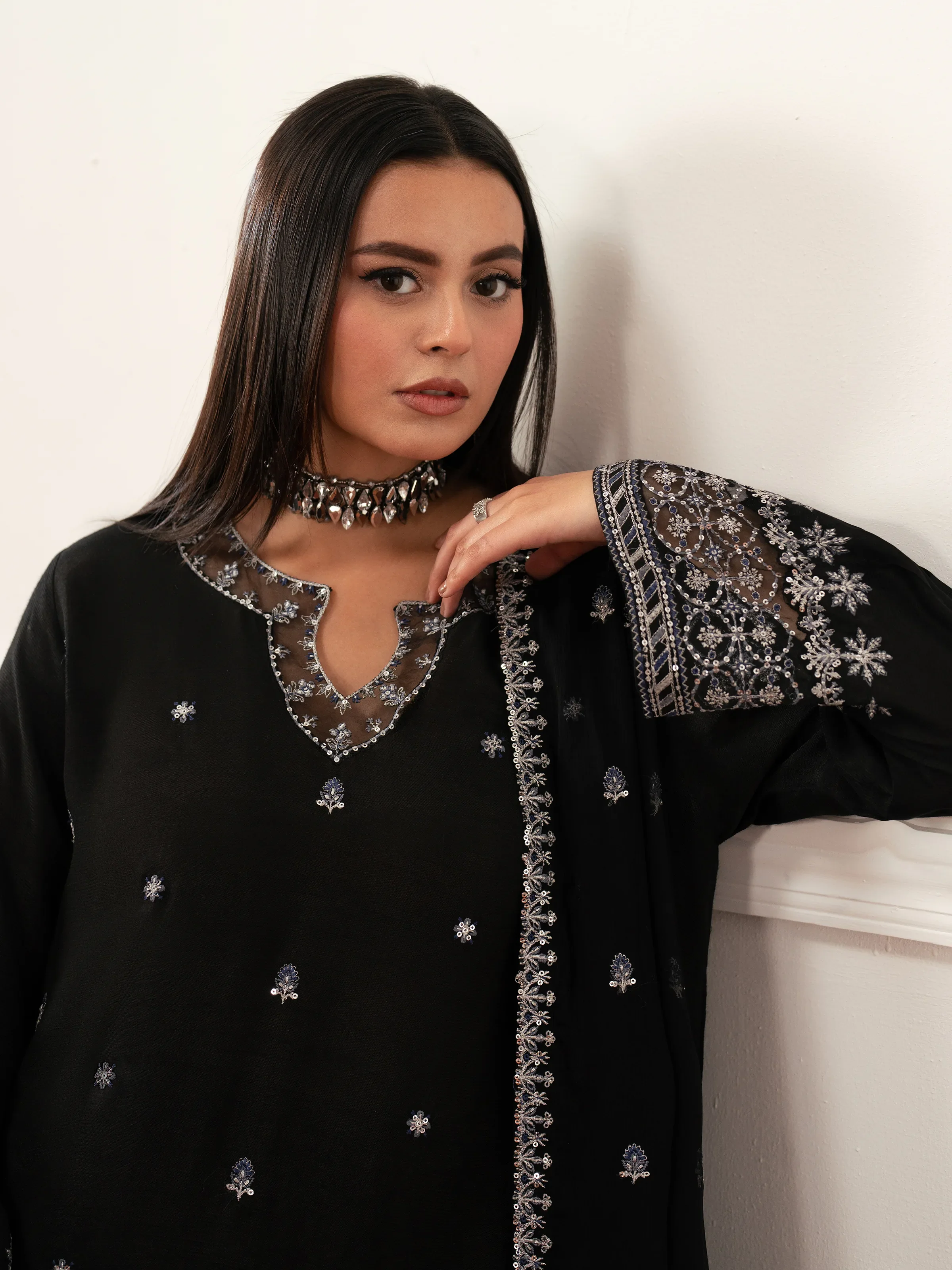 Pret Embroidered Raw Silk Suit - EWTPLE24-00042-3P - Image 2