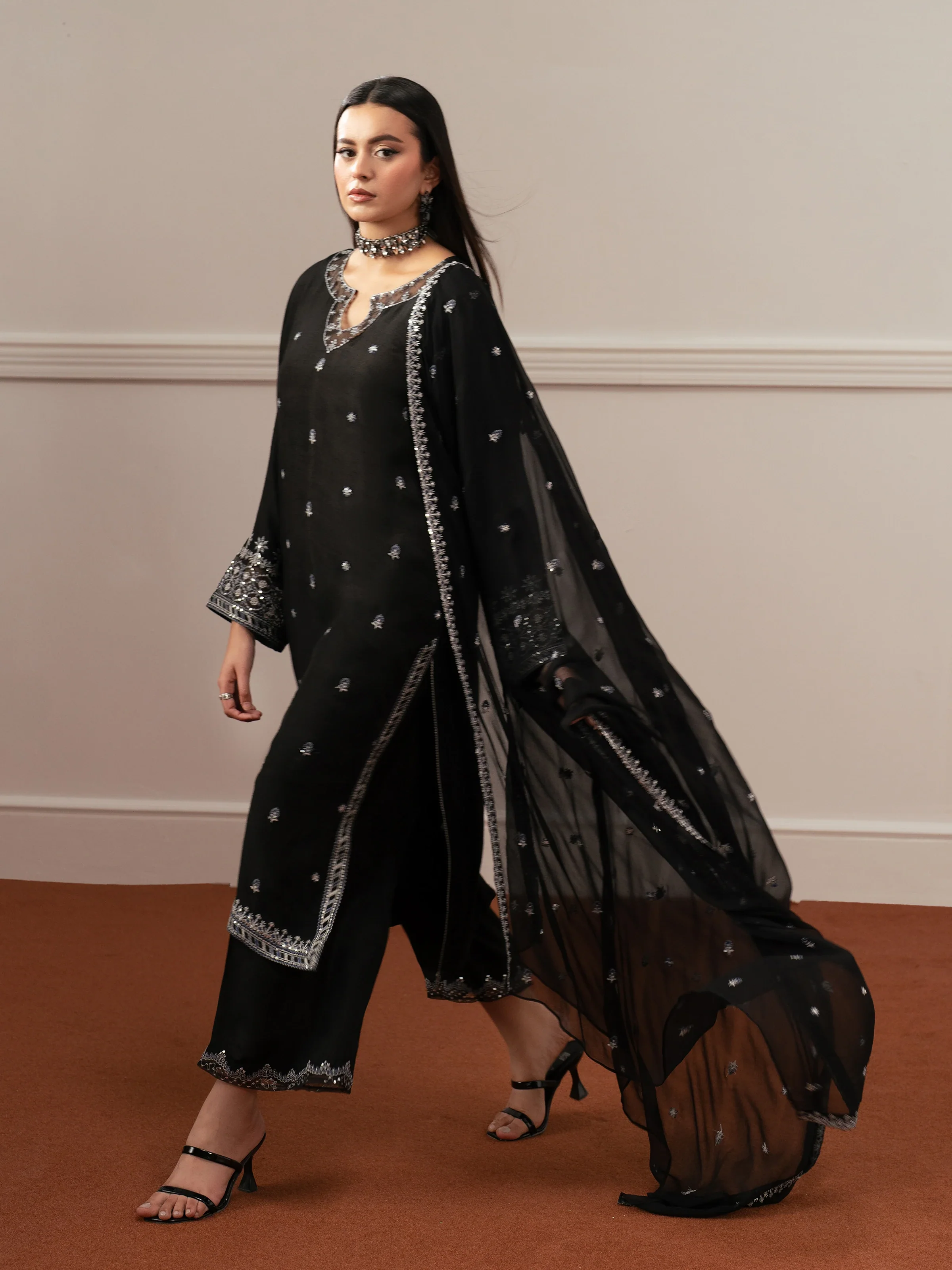 Pret Embroidered Raw Silk Suit - EWTPLE24-00042-3P - Image 5