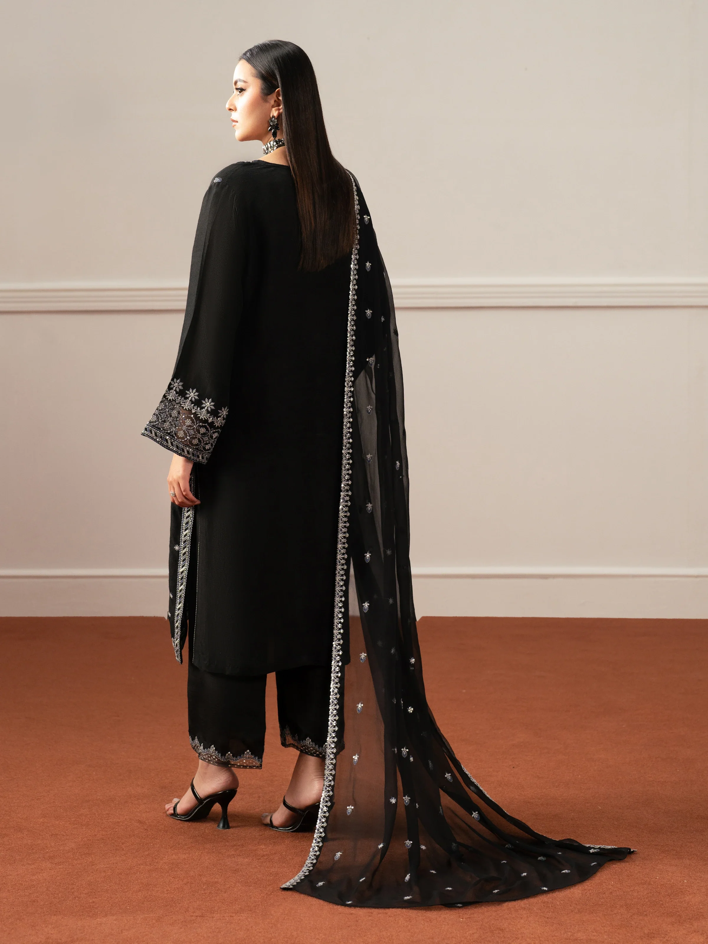 Pret Embroidered Raw Silk Suit - EWTPLE24-00042-3P - Image 6