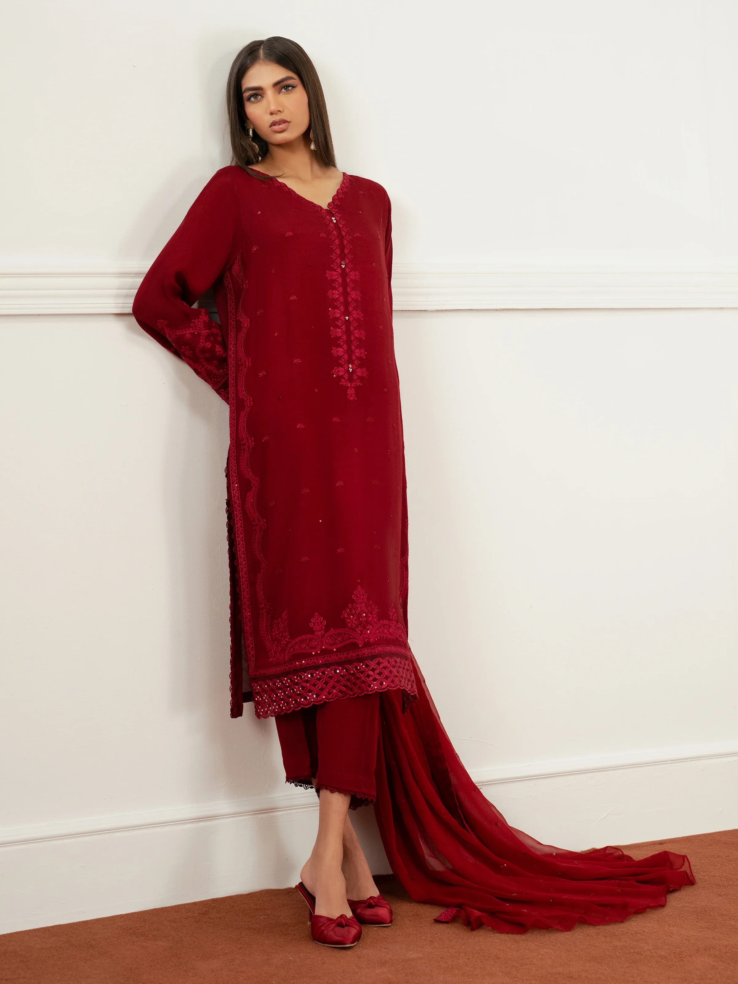 Pret Embroidered Raw Silk Suit - EWTPLE24-00043-3P - Image 5