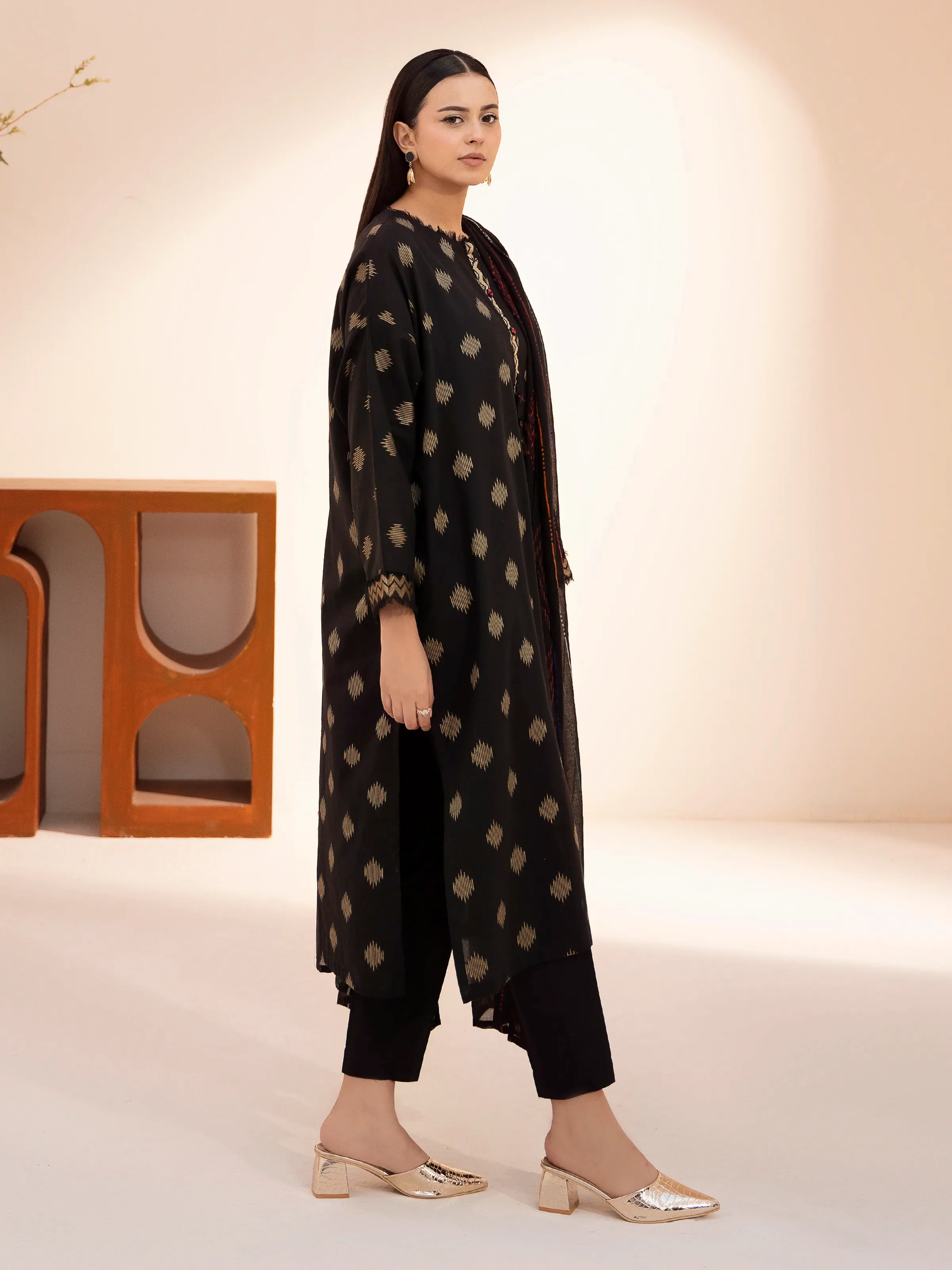 Pret Printed Jacquard Suit - EWTKS24-81171-3P - Image 4