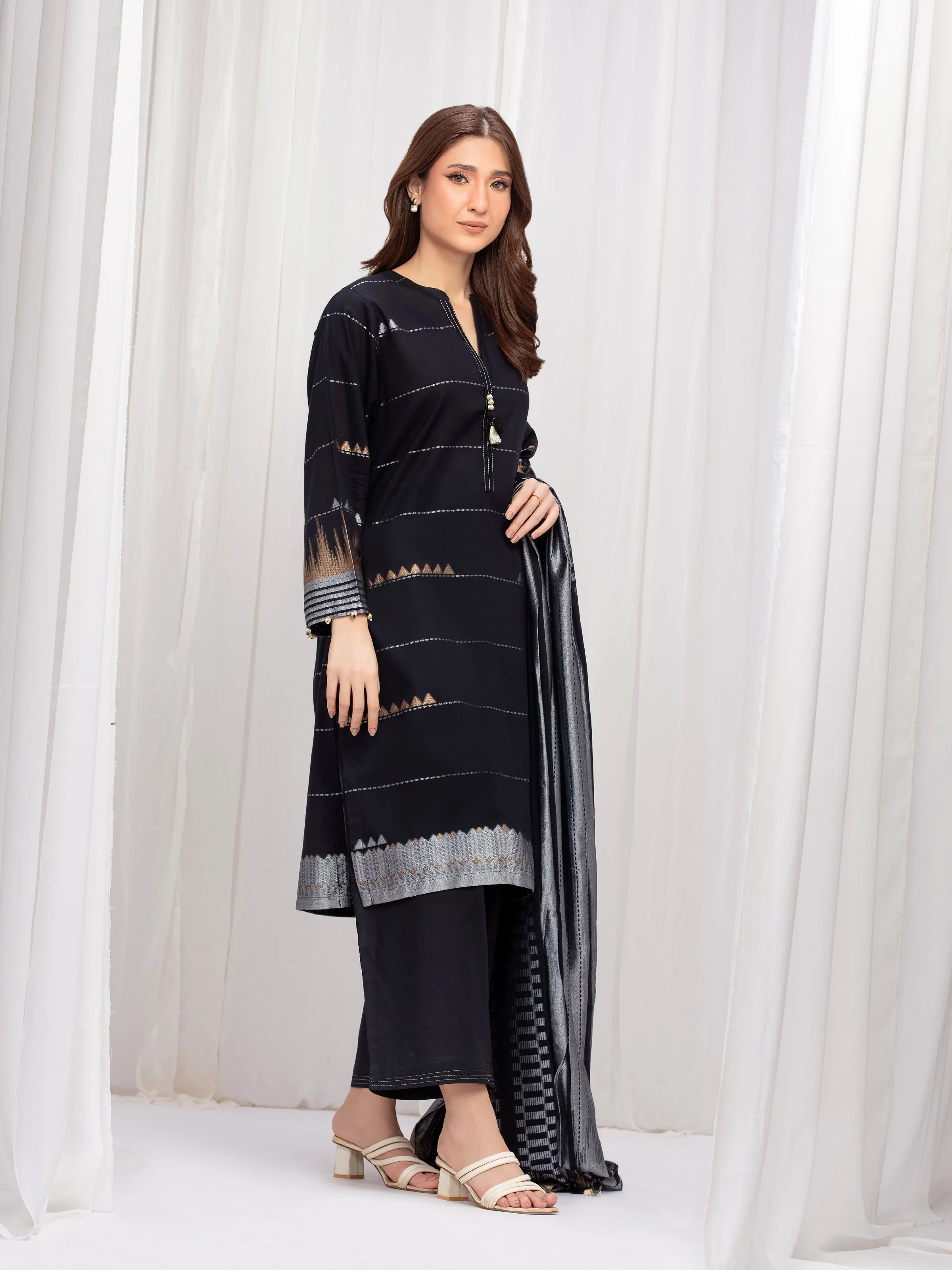 Pret Solid Jacquard Suit - EWTKS5-82414-3P - Image 2
