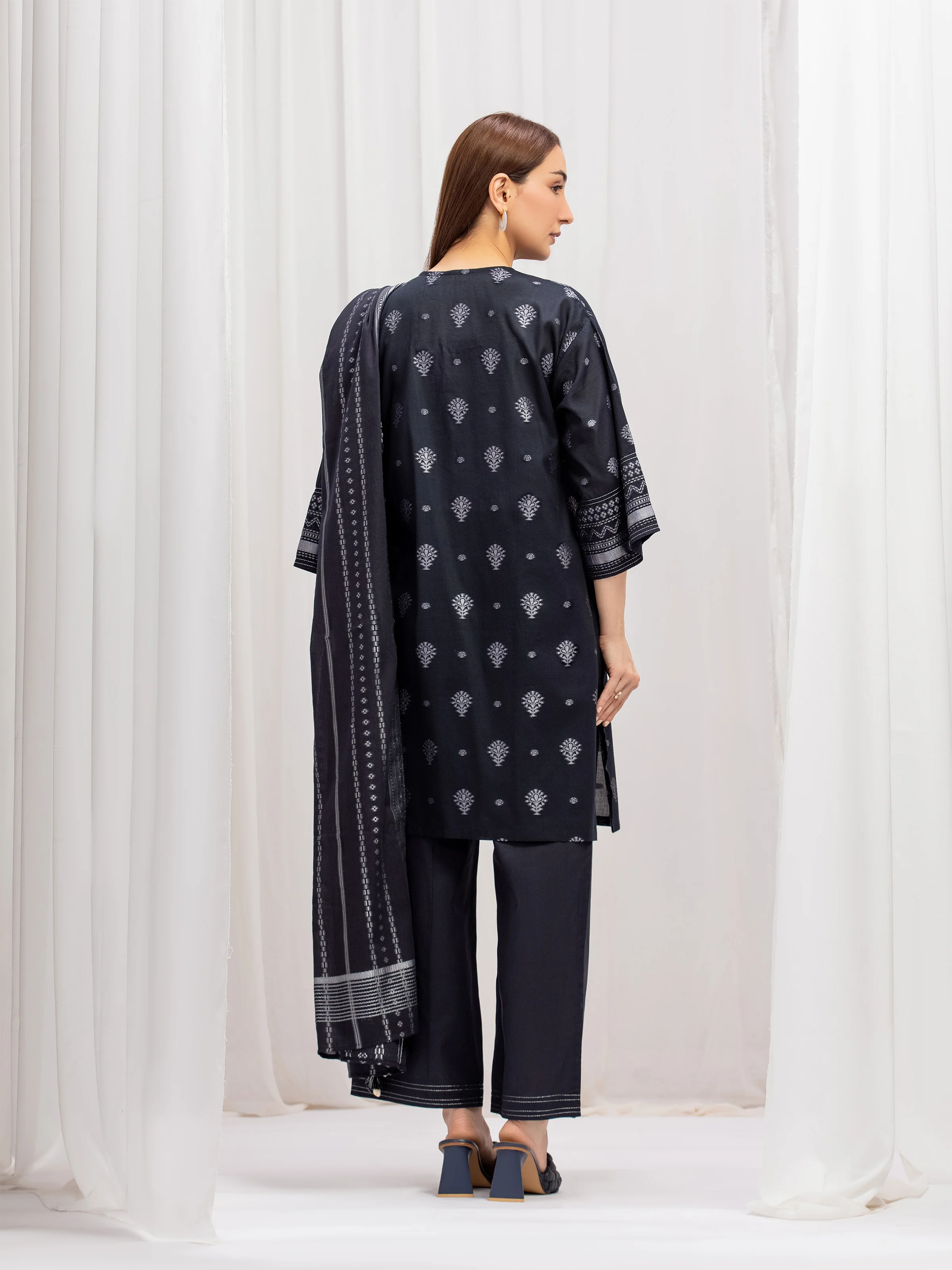 Pret Solid Jacquard Suit - EWTKS5-82415-3P - Image 5