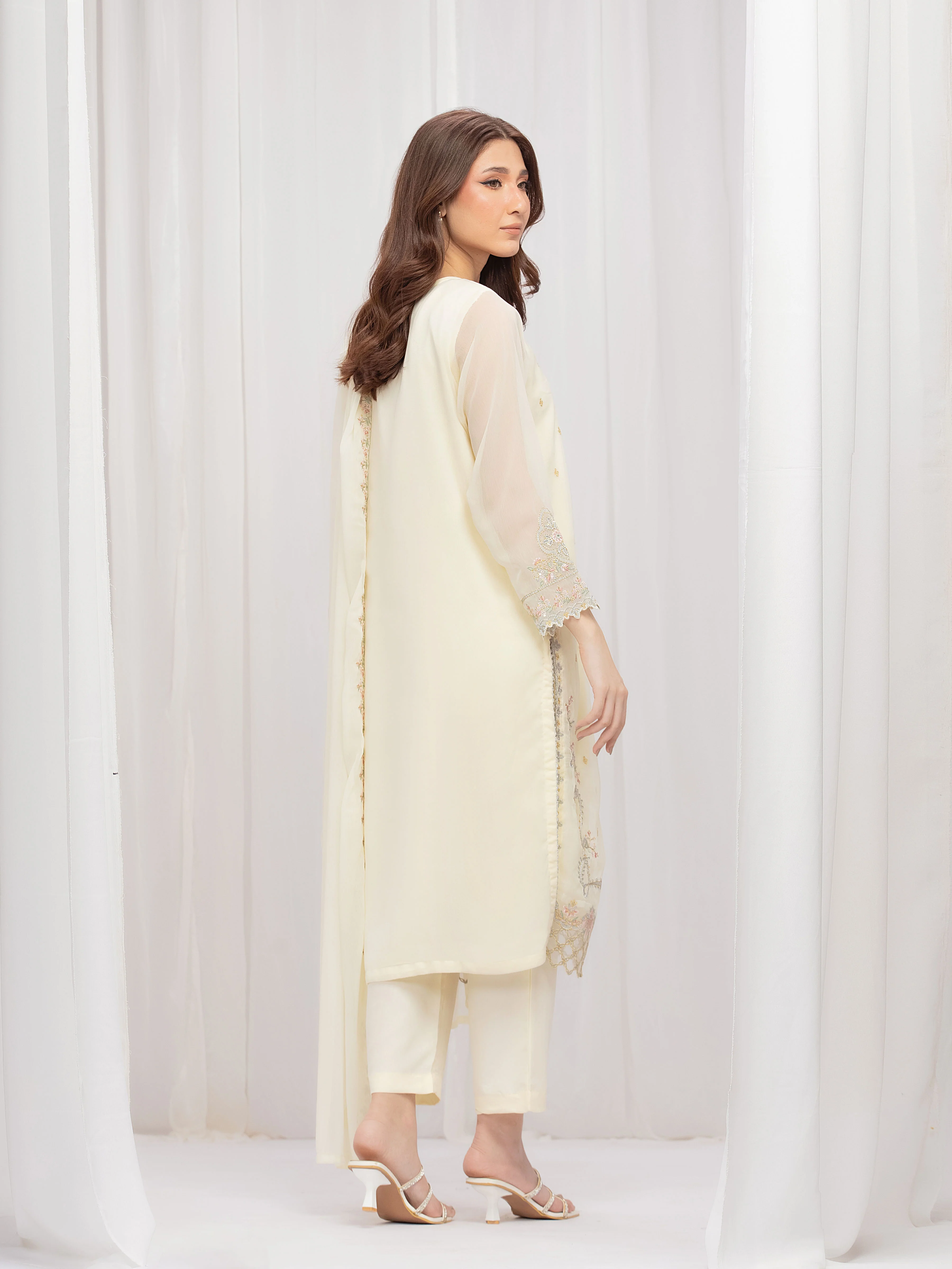 Pret Embroidered Wrinkle Chiffon Suit - EWTPLE5-00045-3P - Image 6