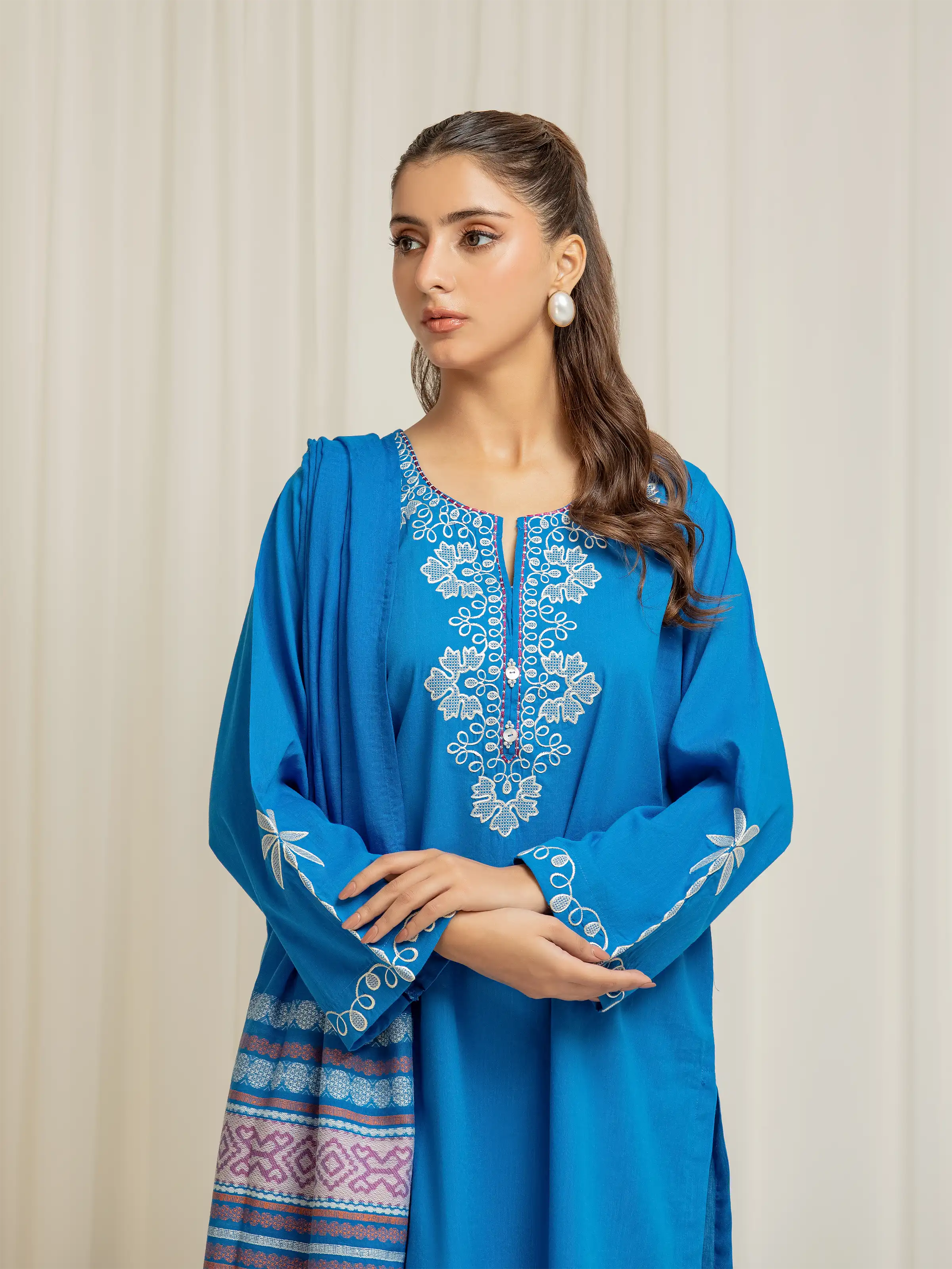 Pret Embroidered Cambric Suit - EWTKE5-85006-3P - Image 2