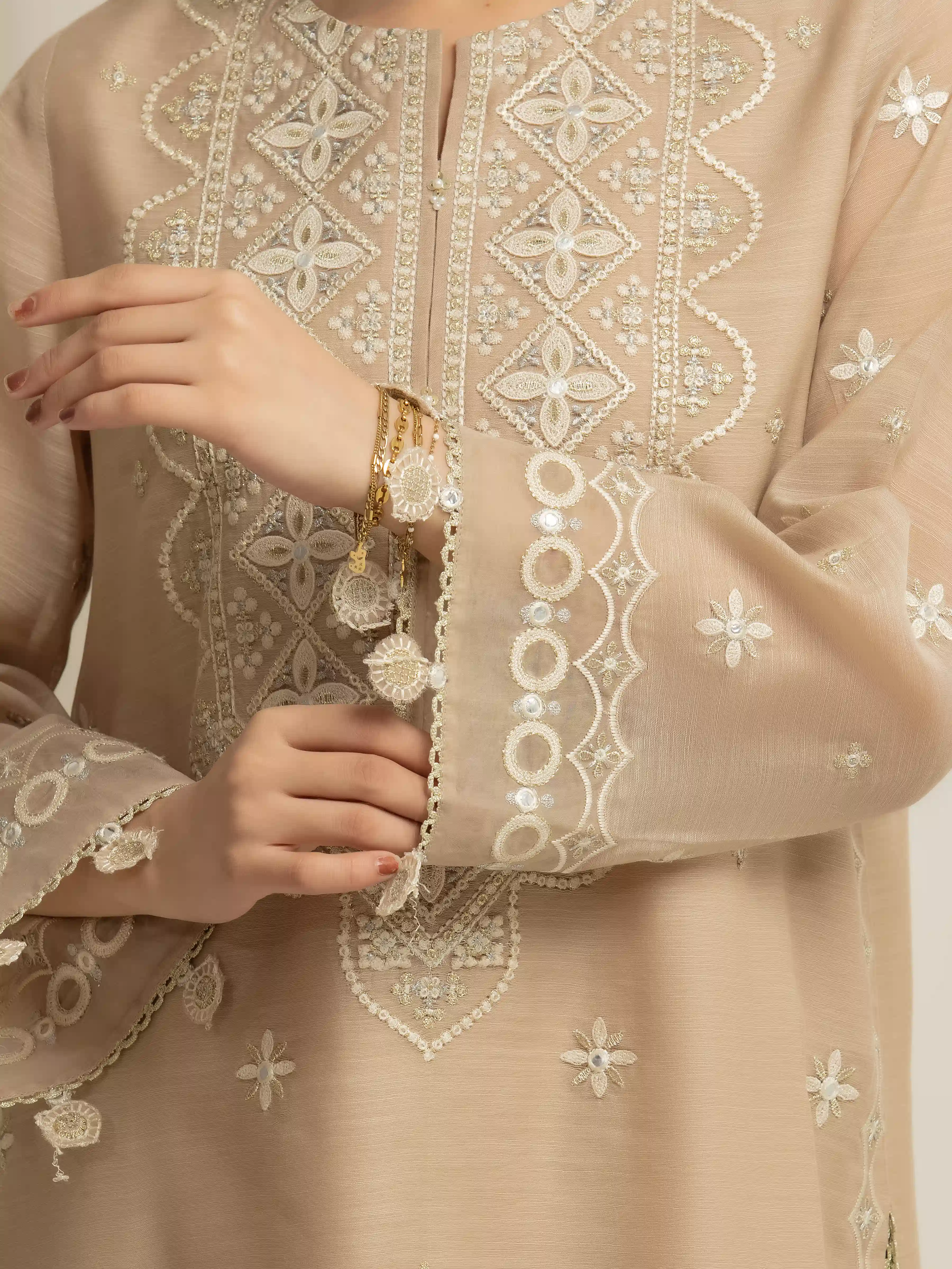Pret Embroidered Chanderi Suit - EWTKED5-84110-3P - Image 4